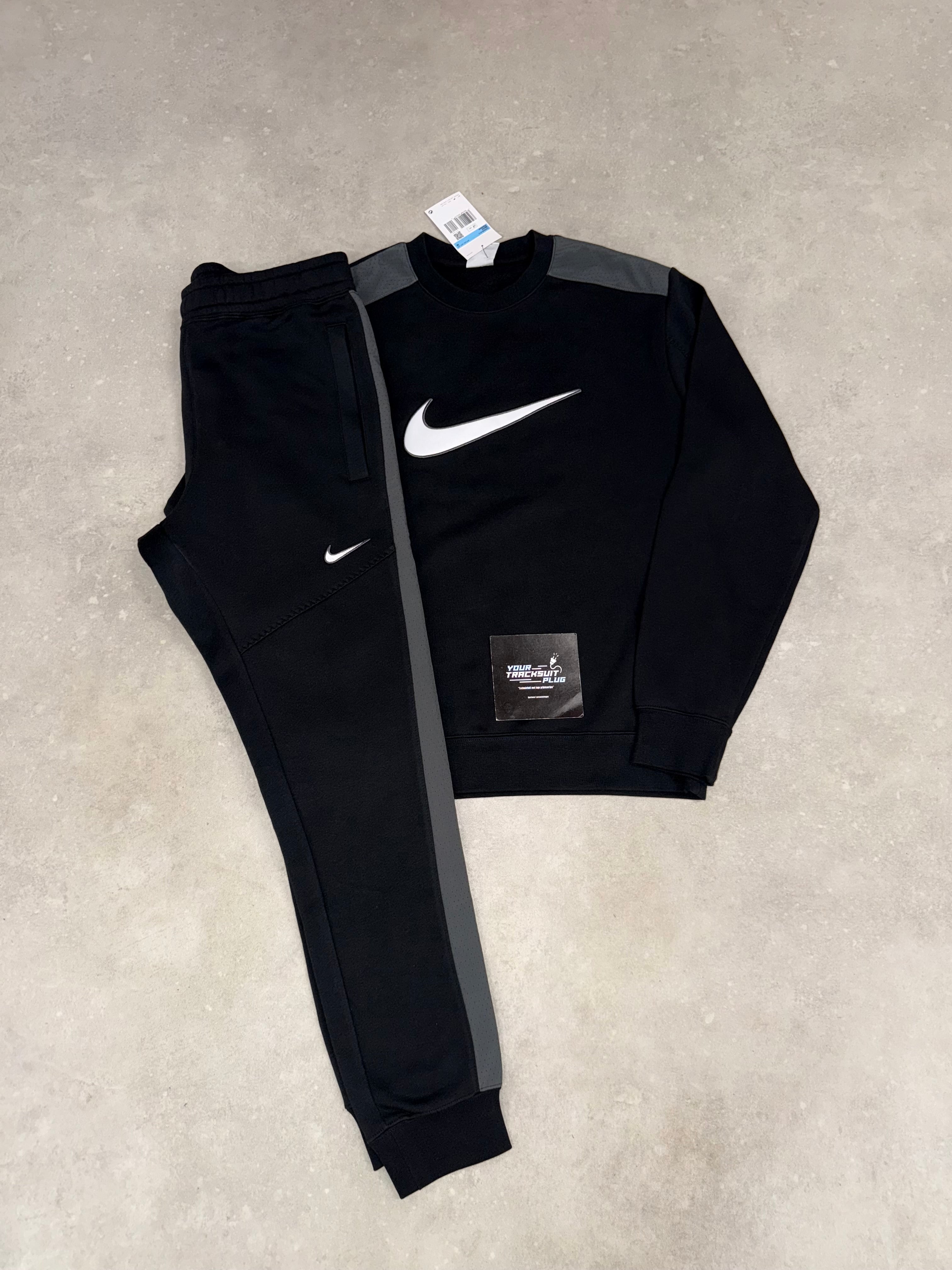 NIKE TRACKSUIT // LIMITED EDITION