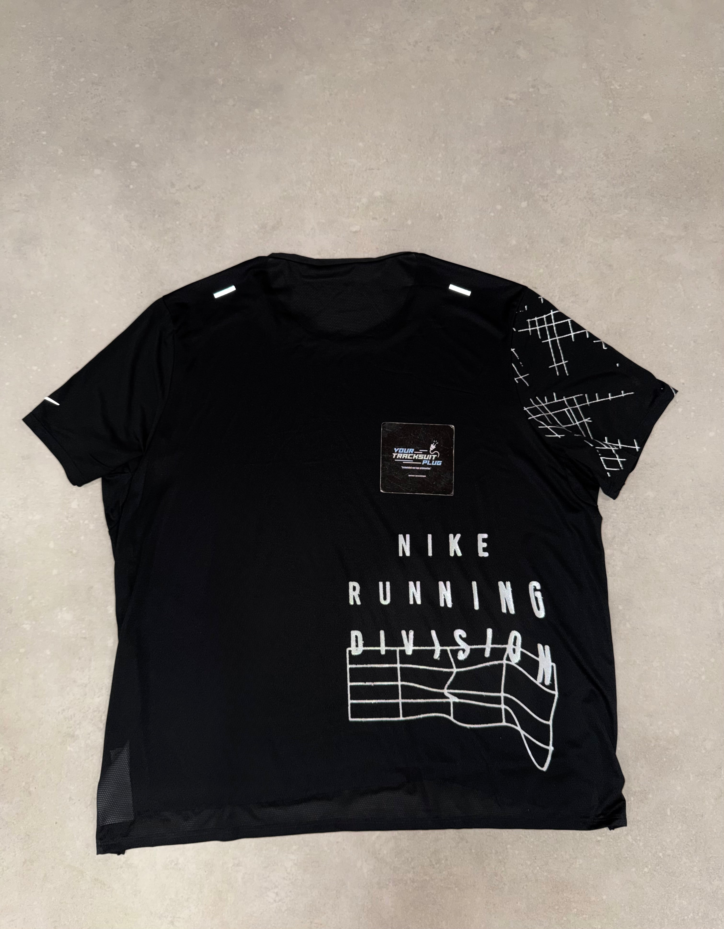 NIKE RUNNING DIVISION BLACK & GREY // VERY EXCLUSIVE