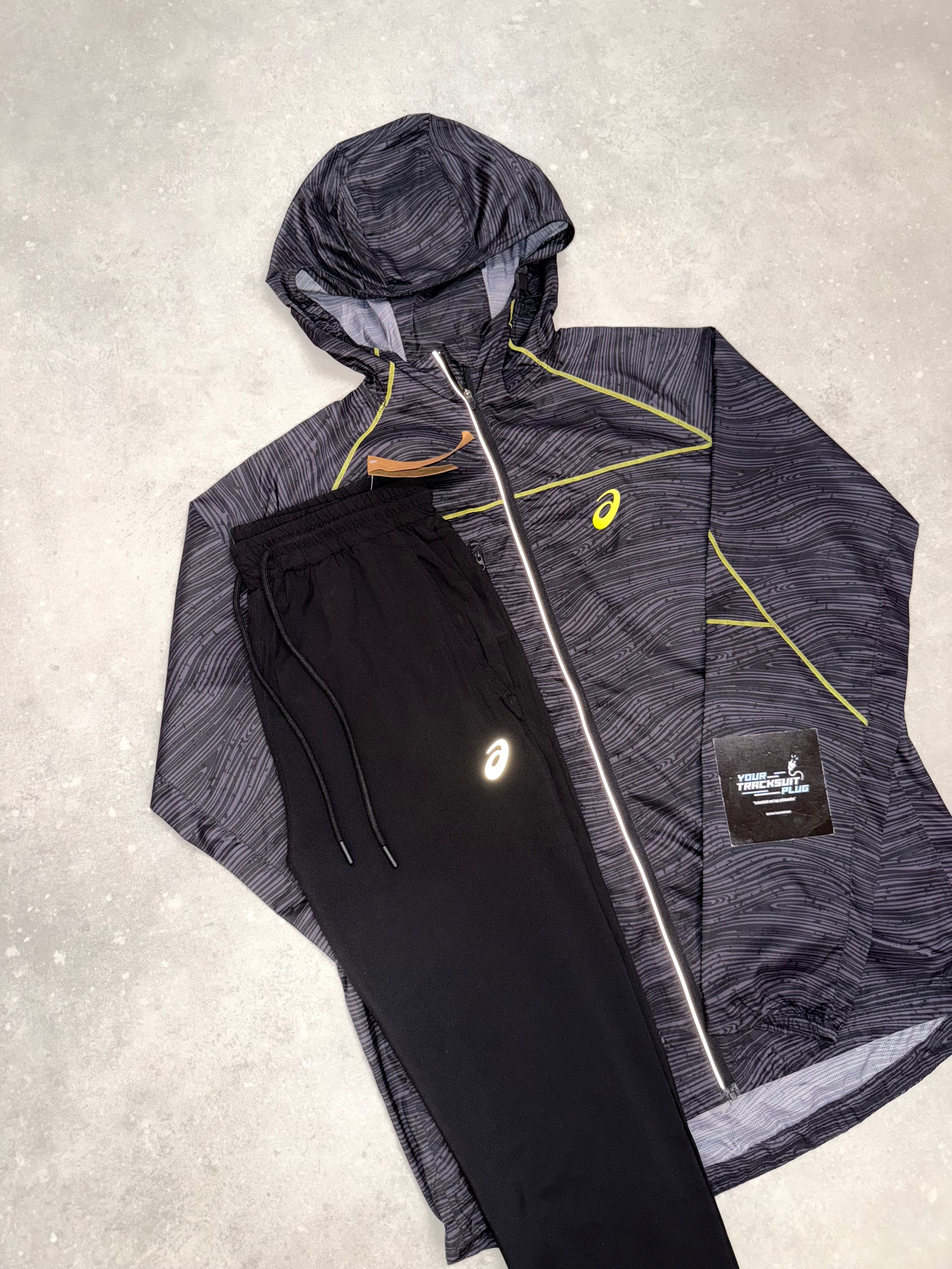 ASICS TRACKSUIT // VERY EXCLUSIVE