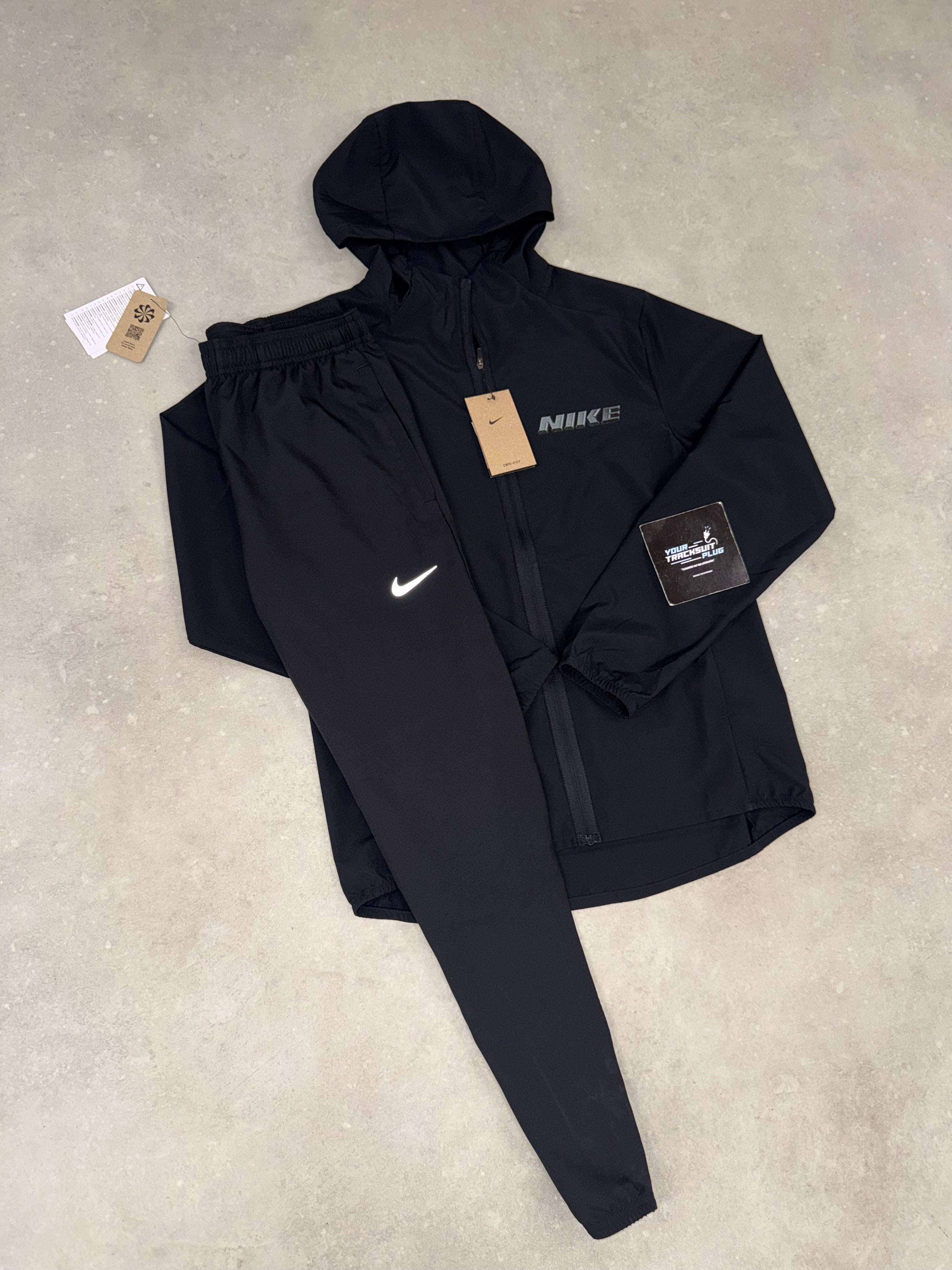 NIKE TRACKSUIT BLACK // LIMITED EDITION