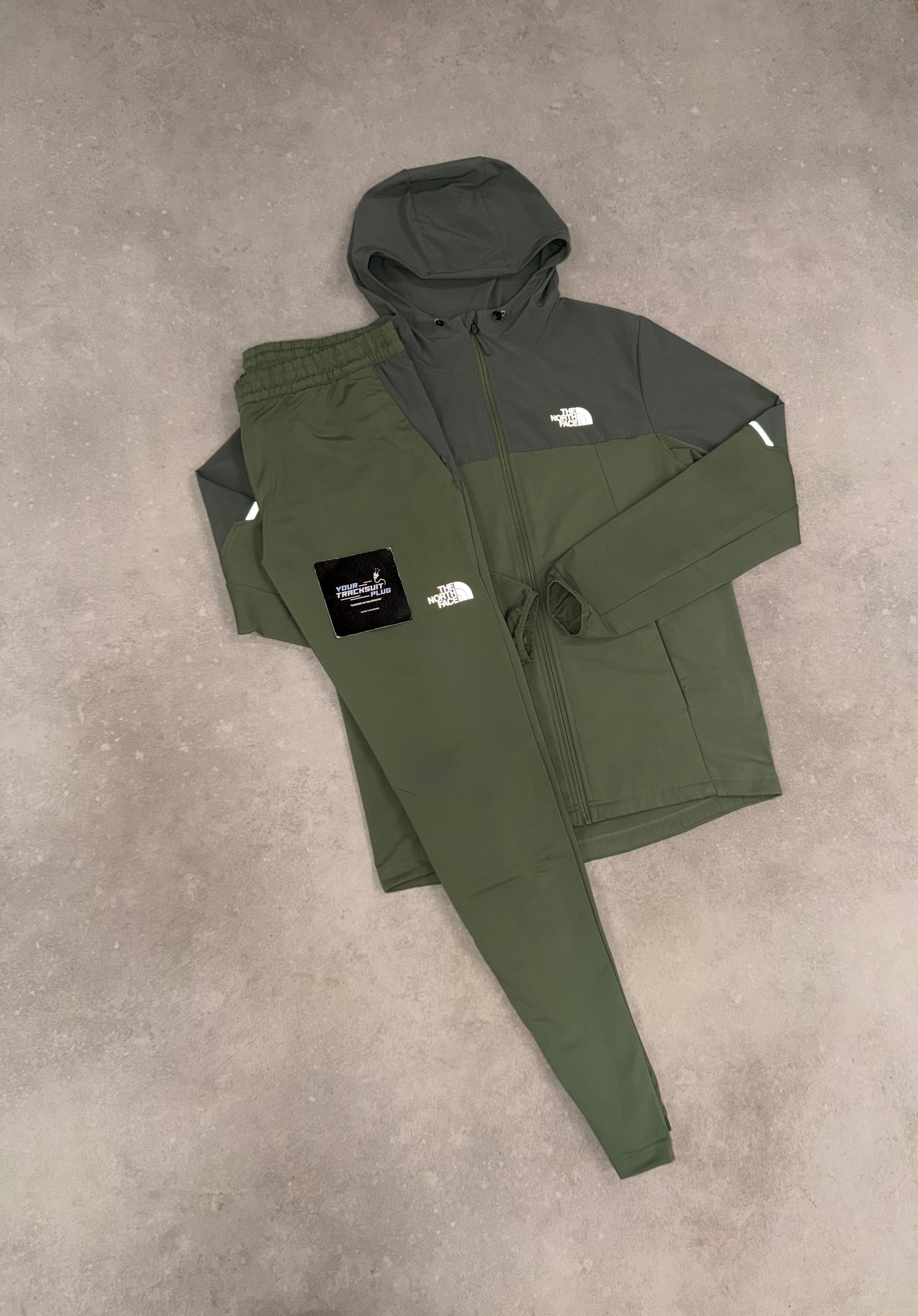NORTH FACE TRACKSUIT GREEN // THE LATEST