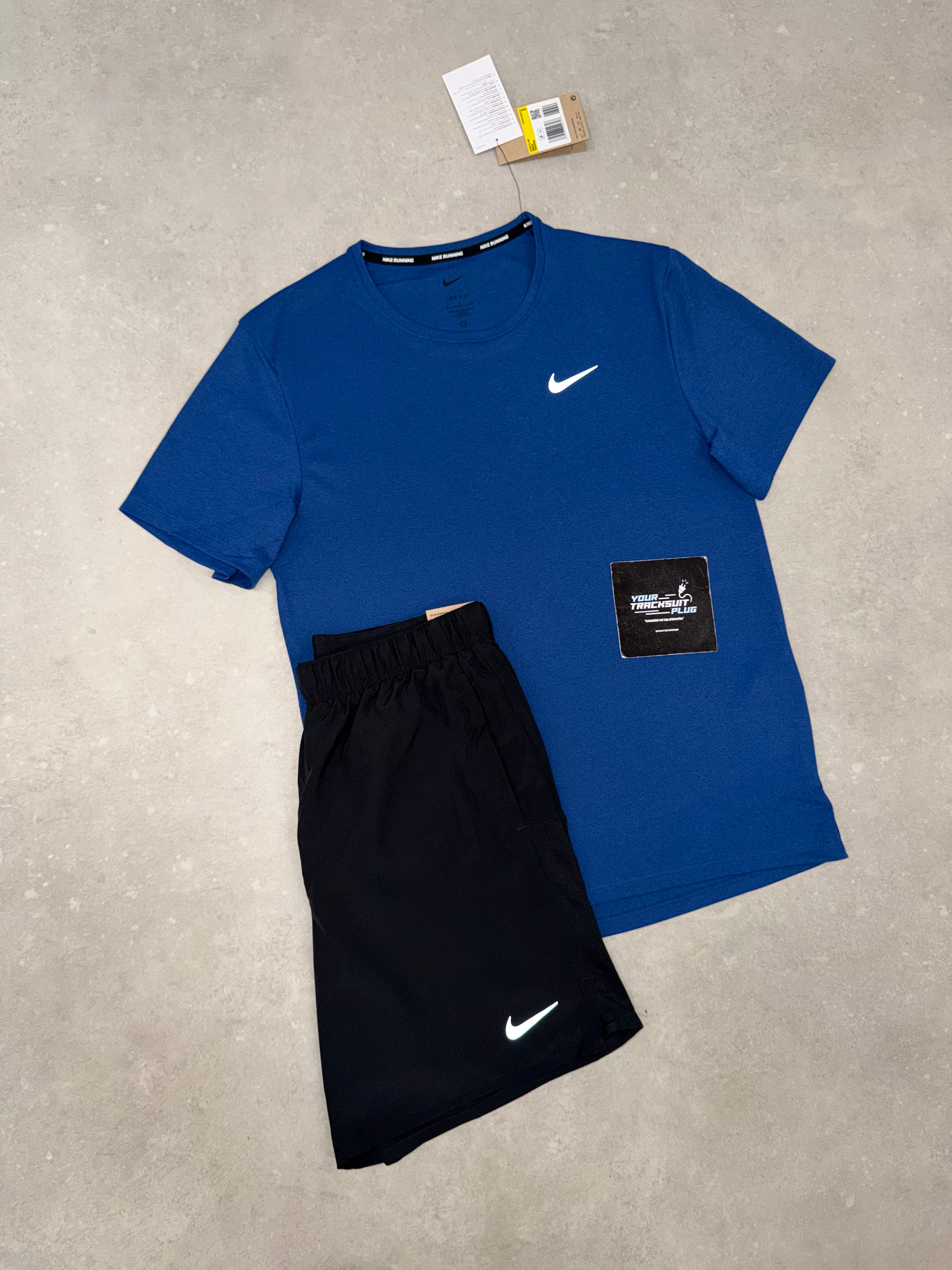 NIKE BLUE & BLACK // SUMMER SET