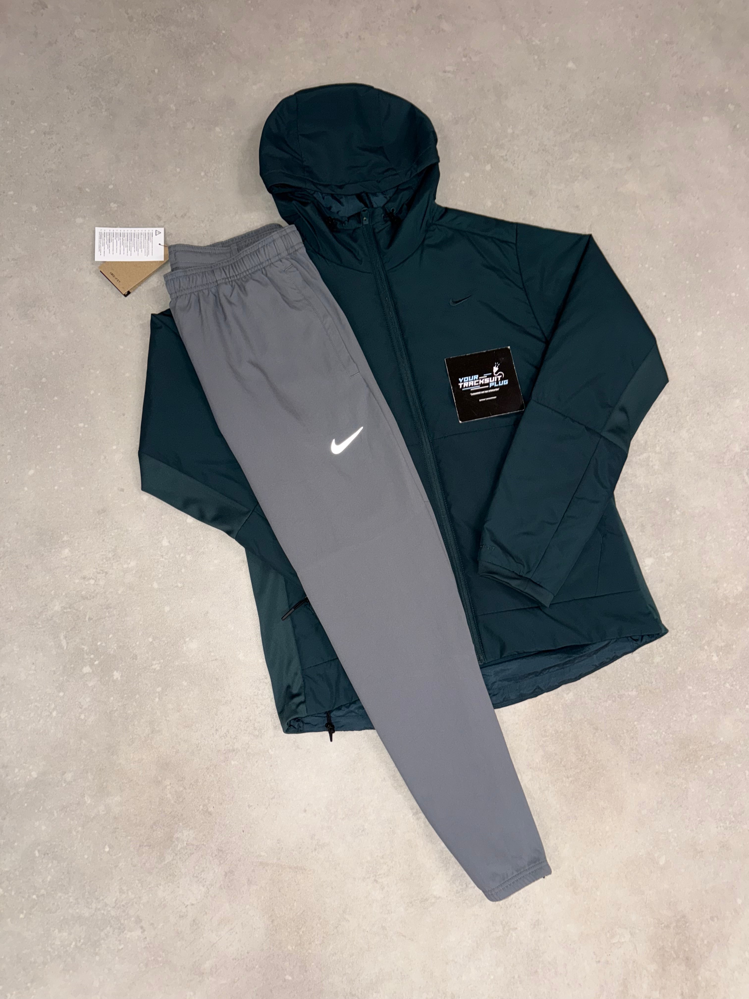 NIKE TRACKSUIT // LIMITED EDITION