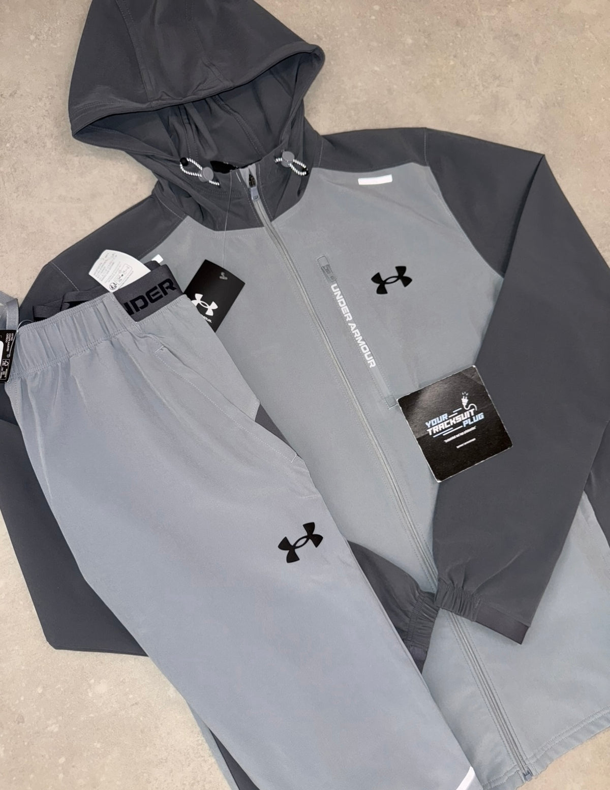 UNDER ARMOUR TRACKSUIT GREY // THE LATEST