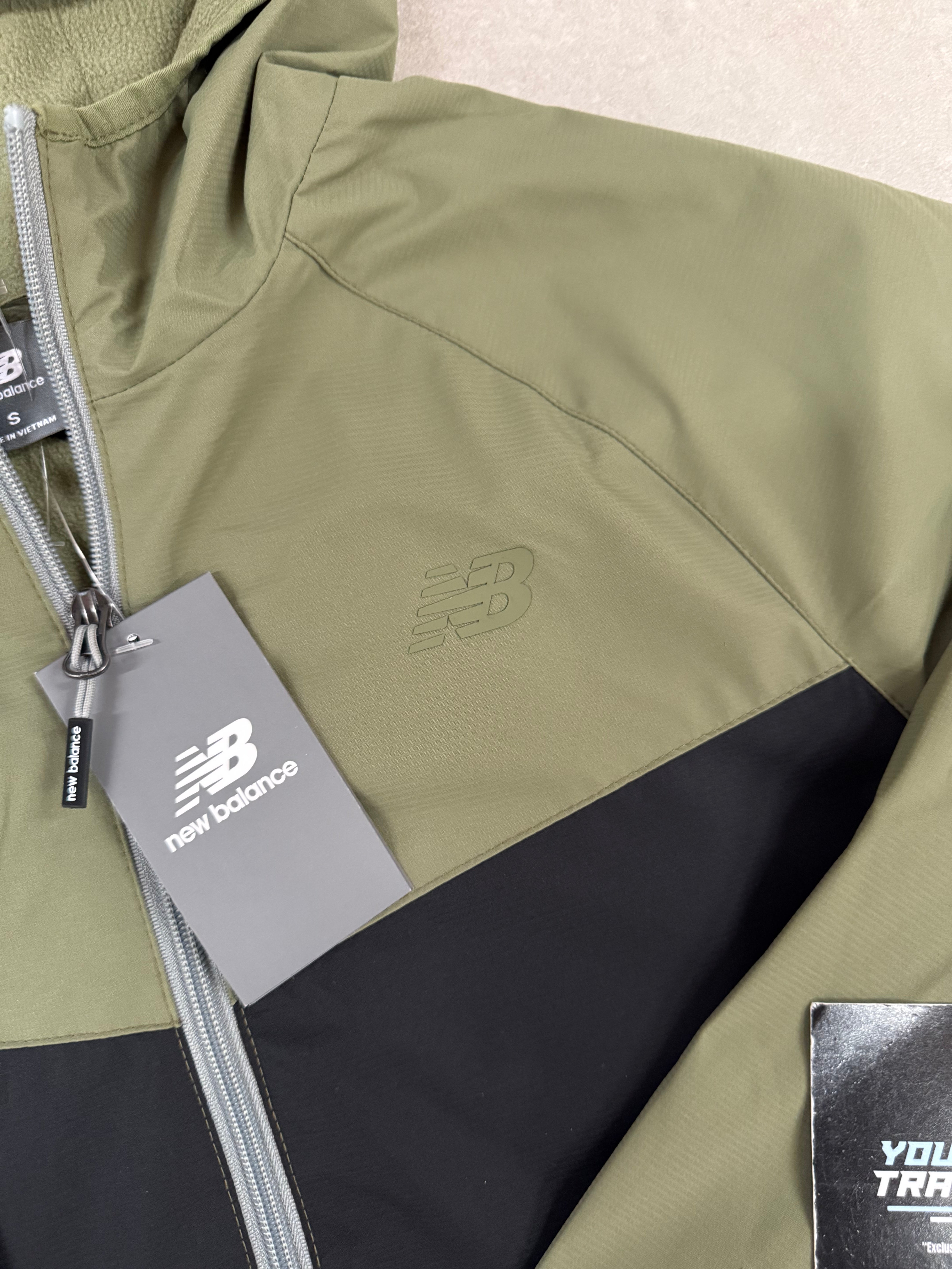 NEW BALANCE TRACKSUIT // LIMITED EDITION