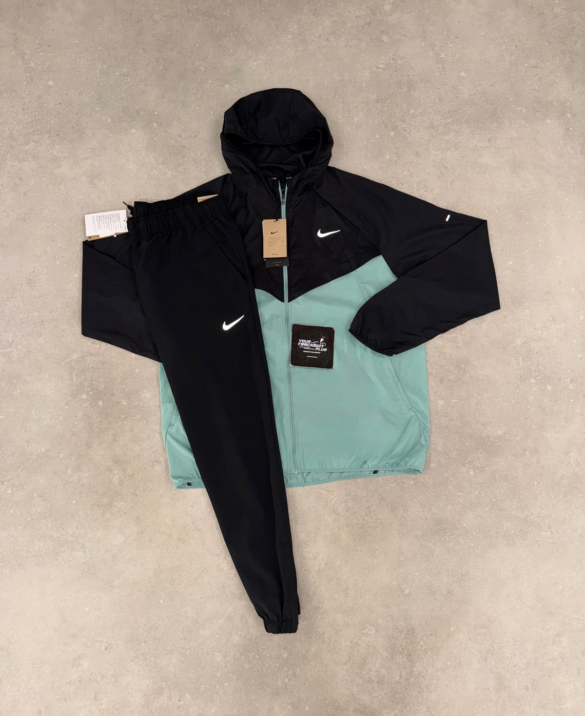 NIKE GREEN & BLACK TRACKSUIT // THE LATEST