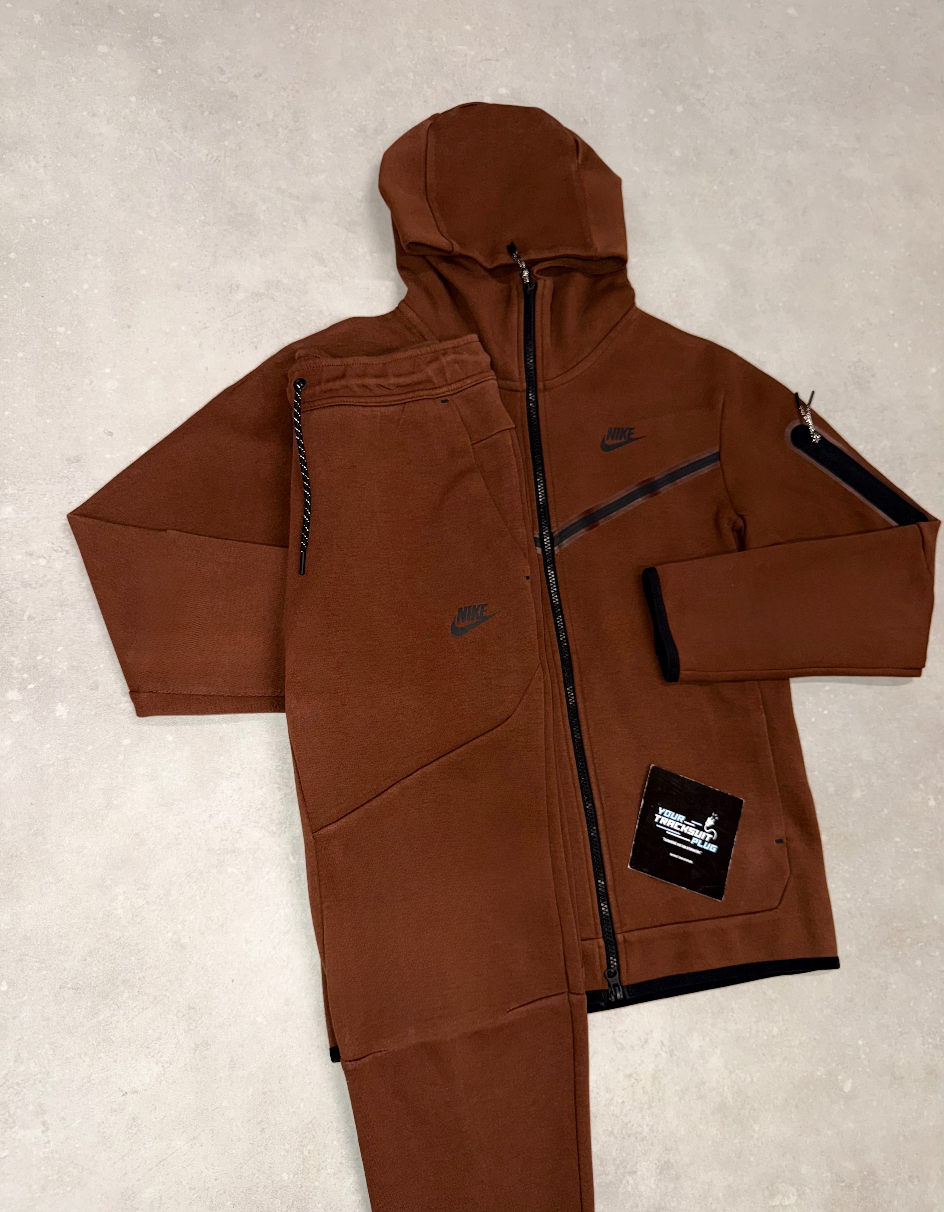 NIKE TECH FLEECE OLD SEASON BROWN // EXCLUSIVE