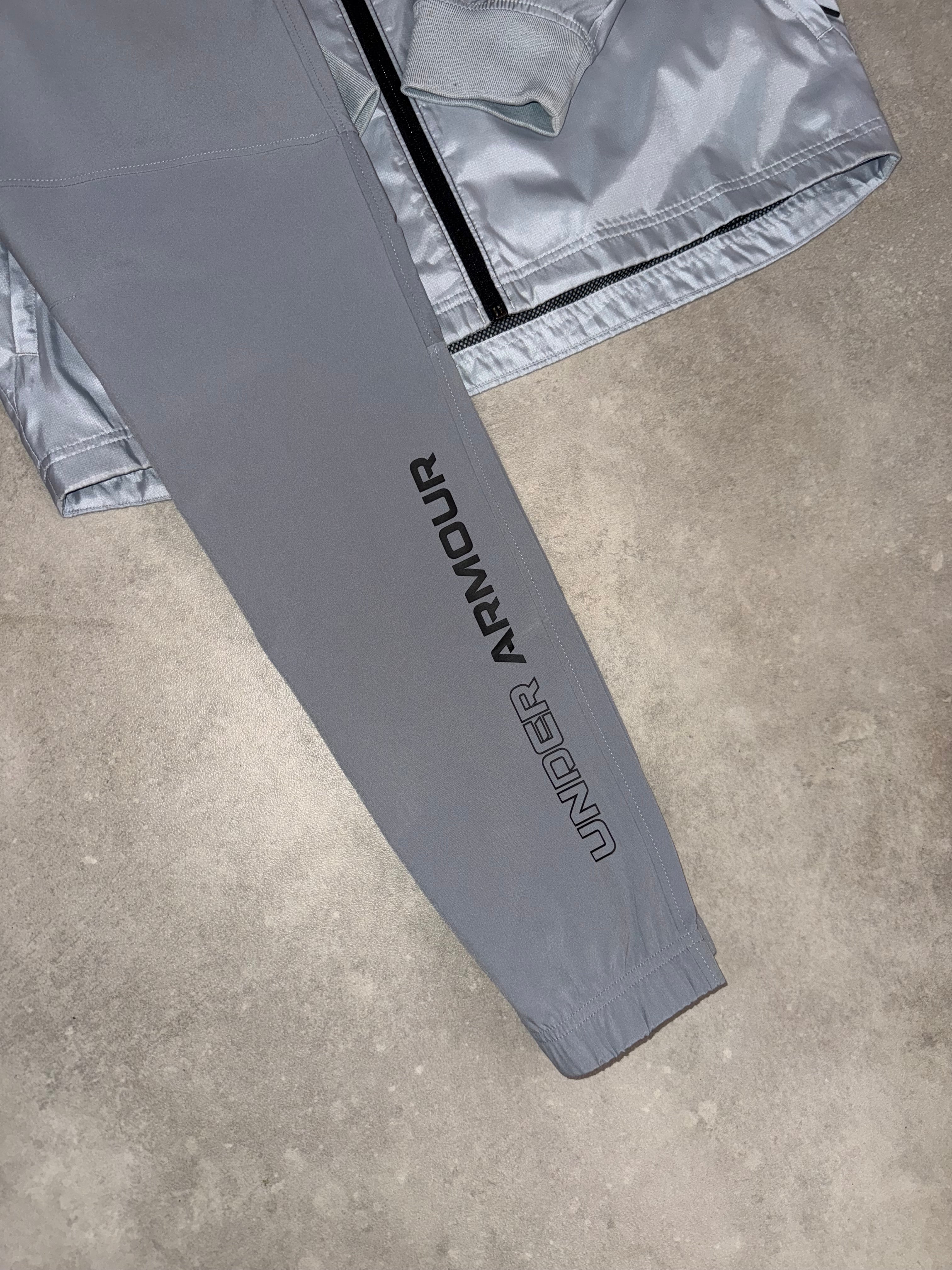 UNDER ARMOUR TRACKSUIT // LIMITED EDITION