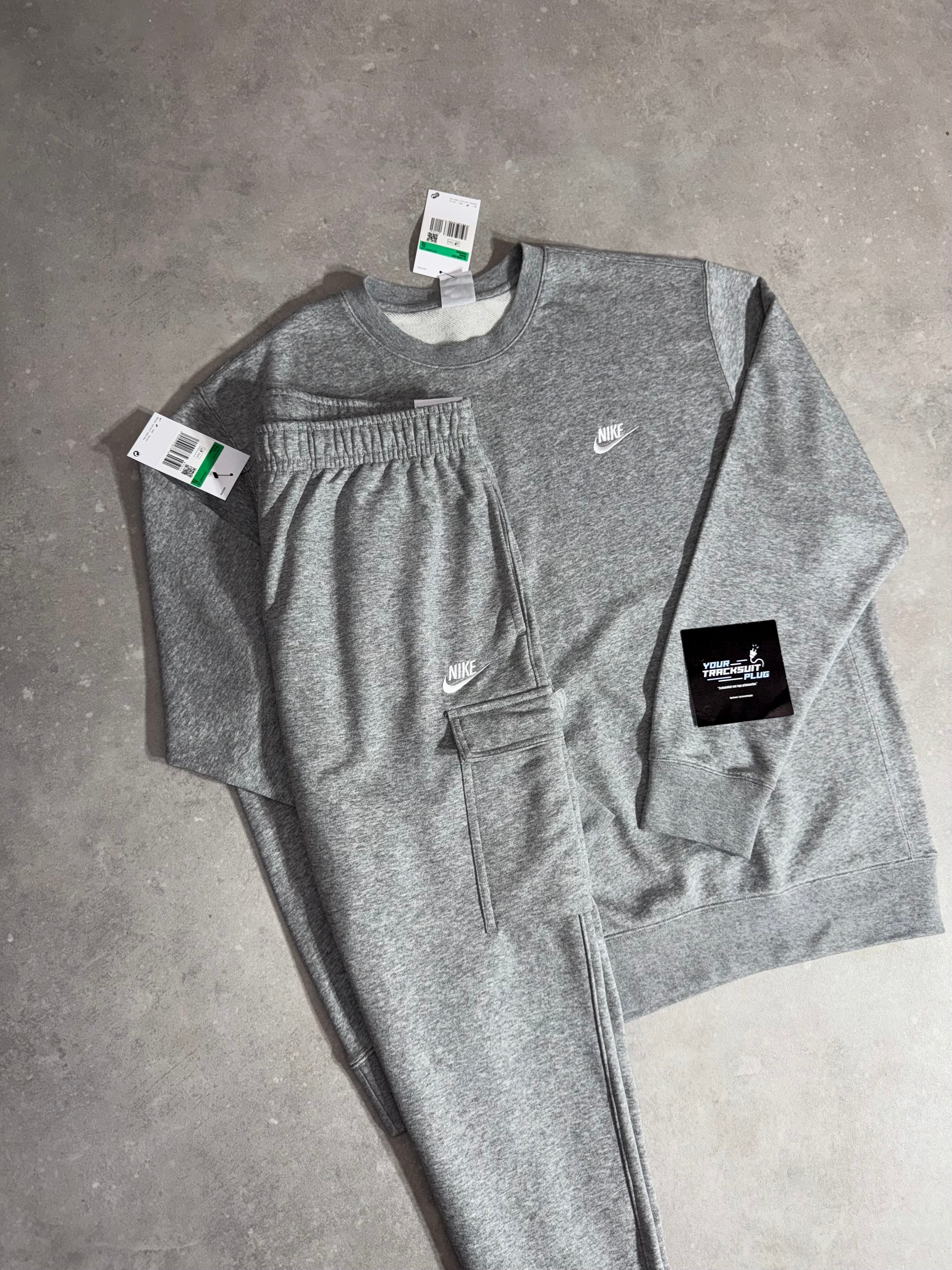 NIKE TRACKSUIT CARGO GREY