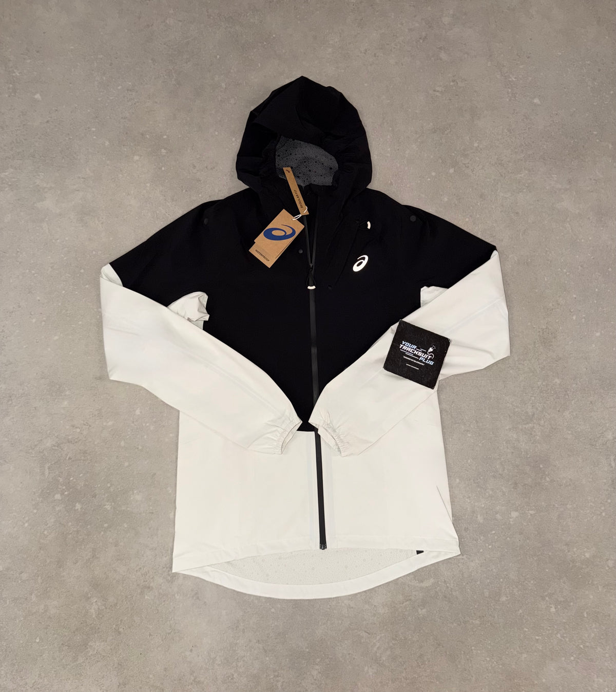 ASICS SOFT-SHELL TRACKSUIT // THE LATEST