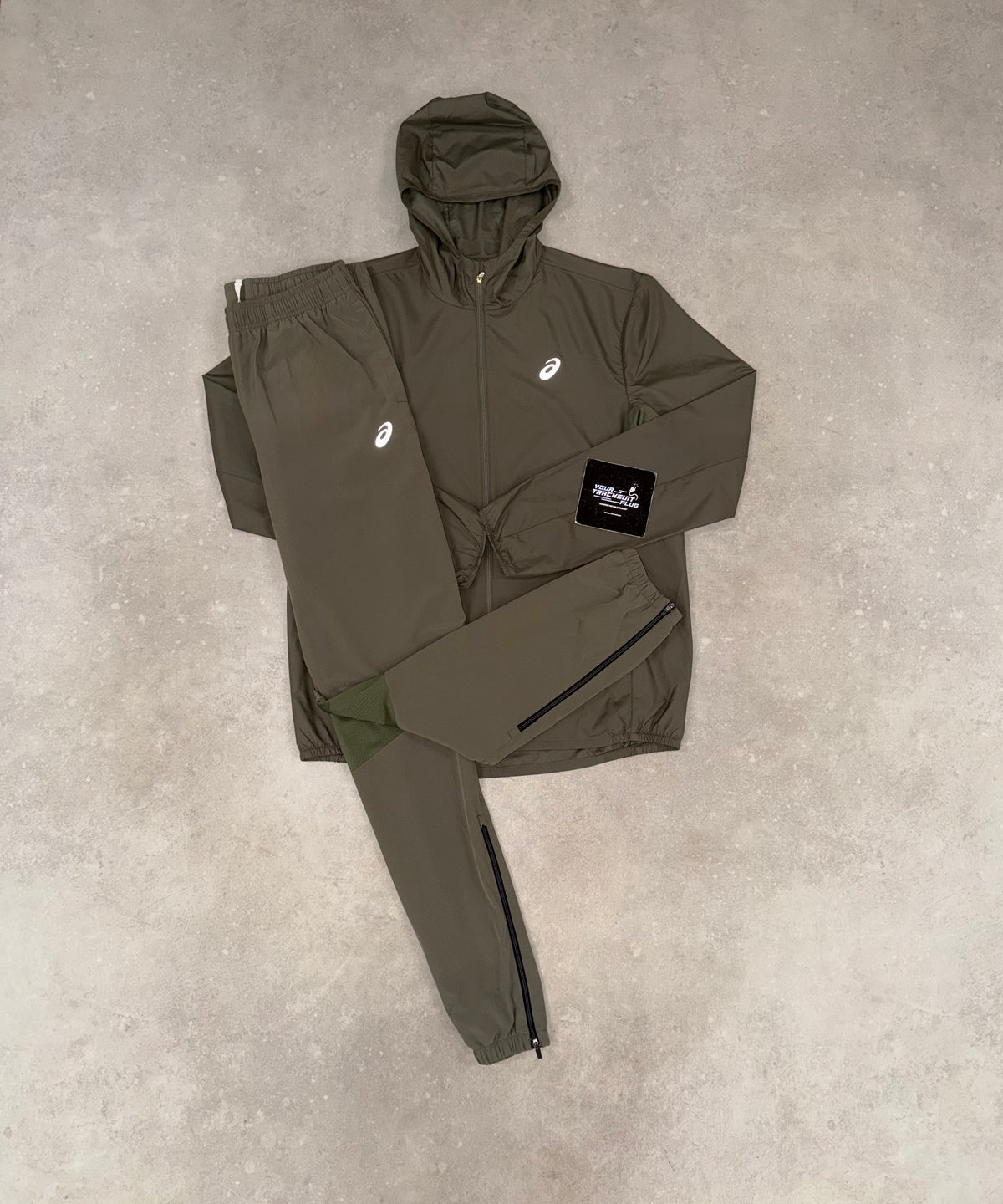 ASICS TRACKSUIT GREEN // THE LATEST