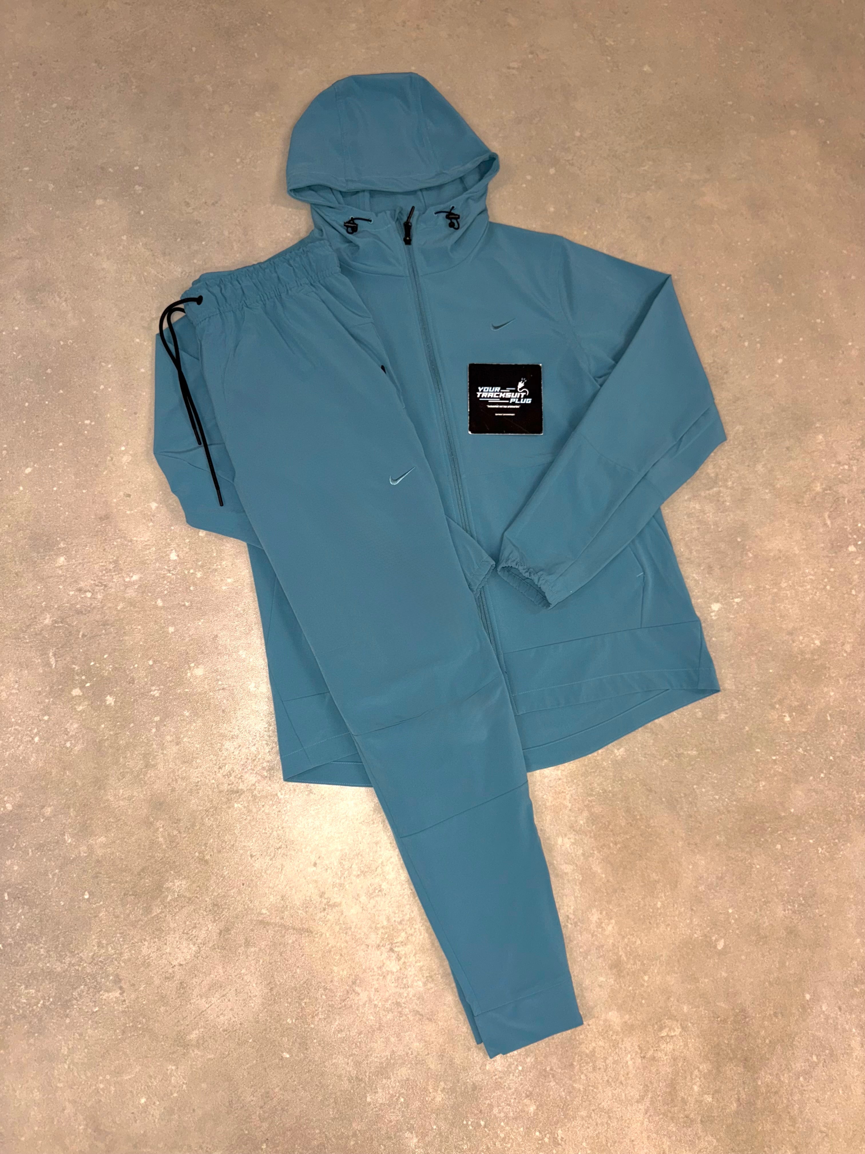 NIKE TRACKSUIT BLUE // LIMITED EDITION