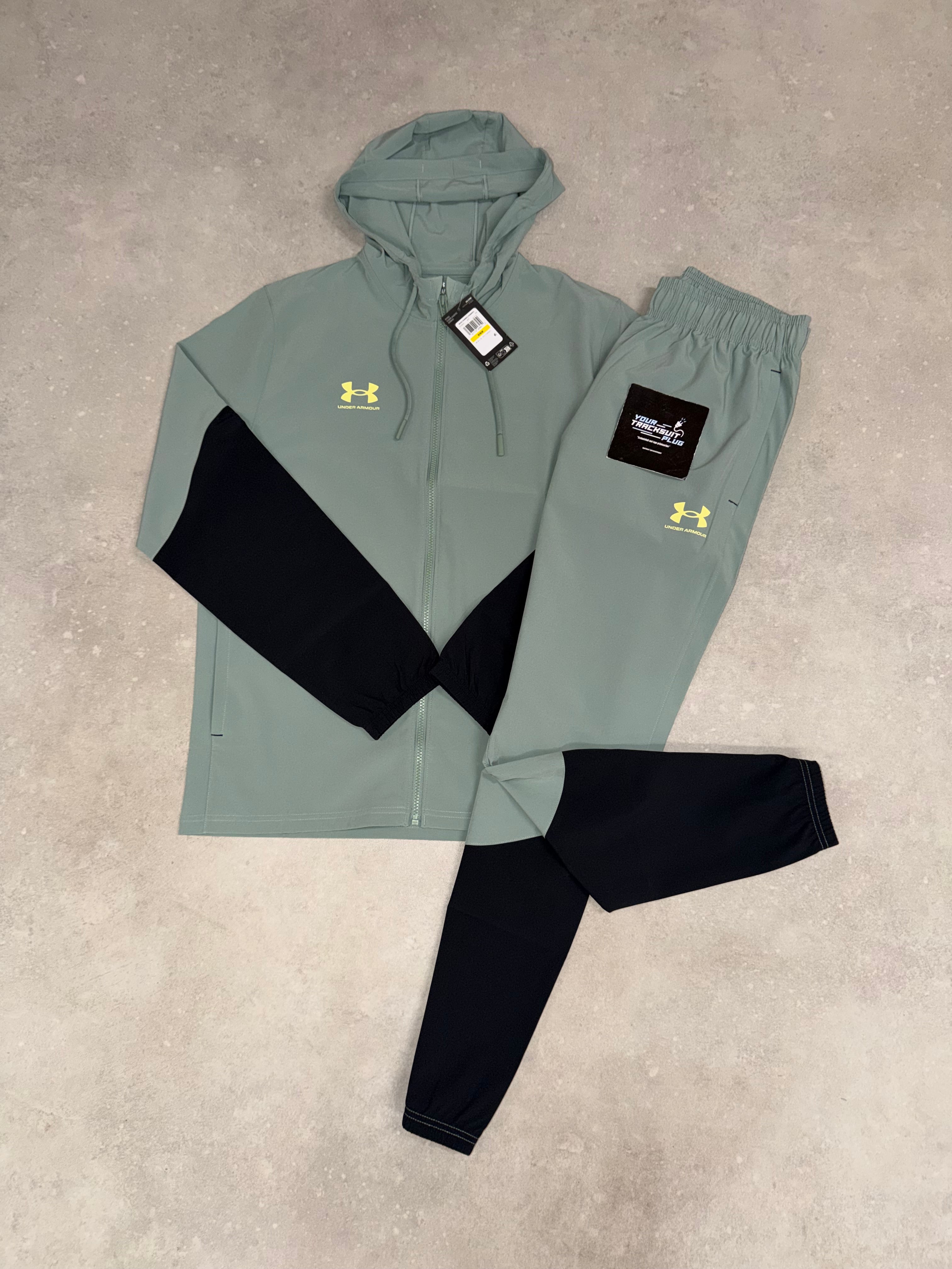 UNDER ARMOUR TRACKSUIT // GREEN & BLACK