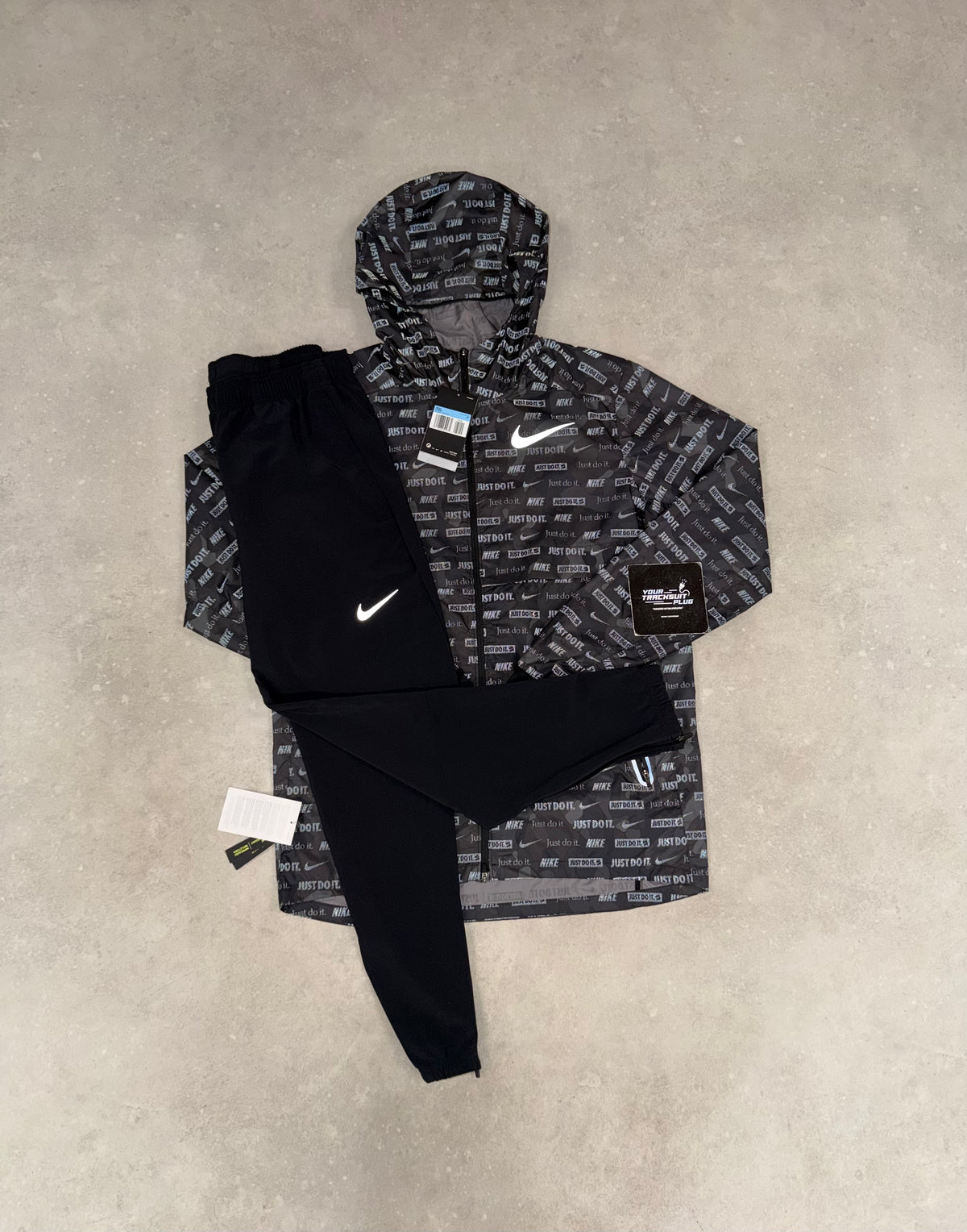 NIKE TRACKSUIT REFLECTIVE // VERY EXCLUSIVE