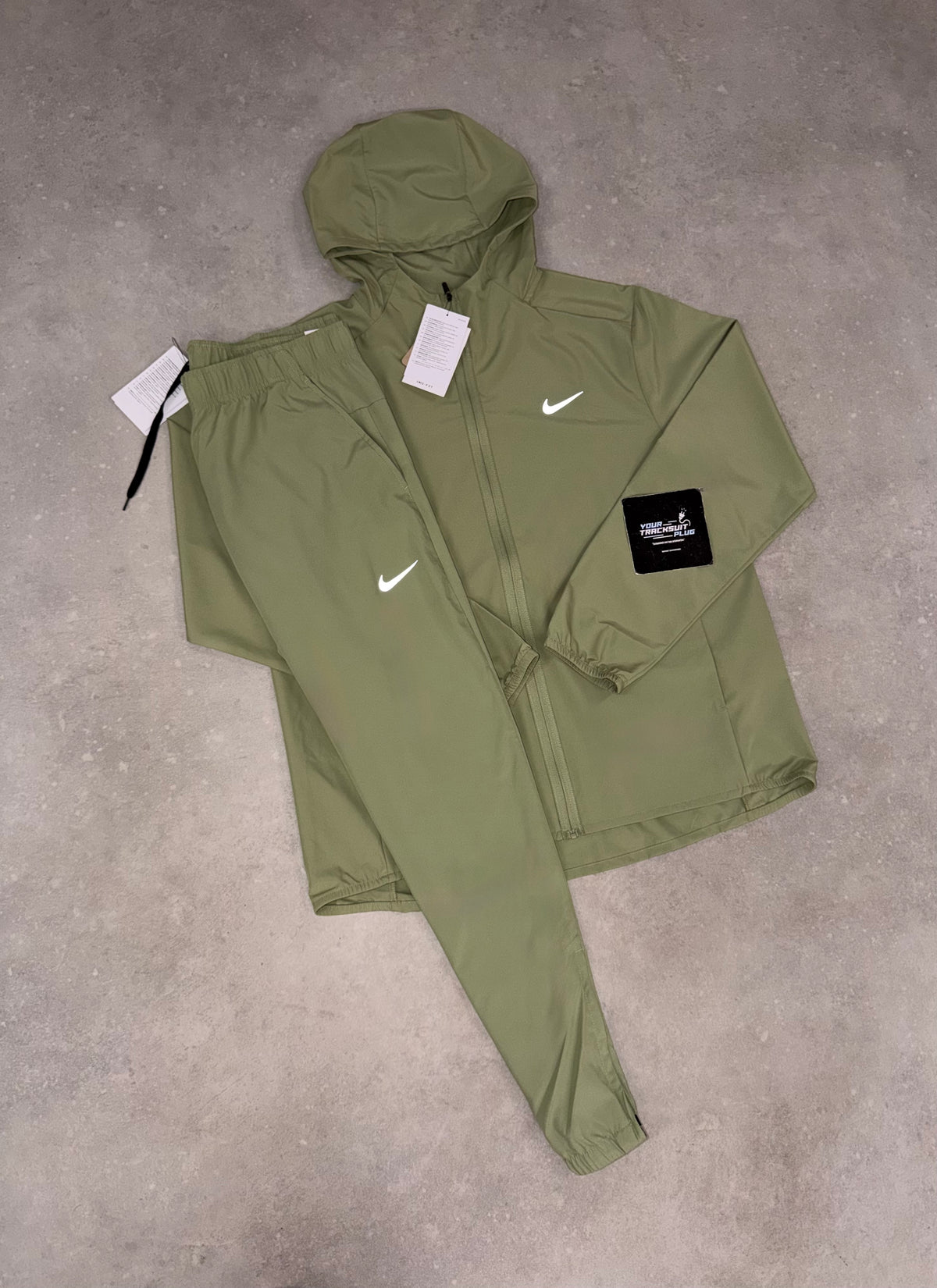 NIKE TRACKSUIT GREEN // THE LATEST