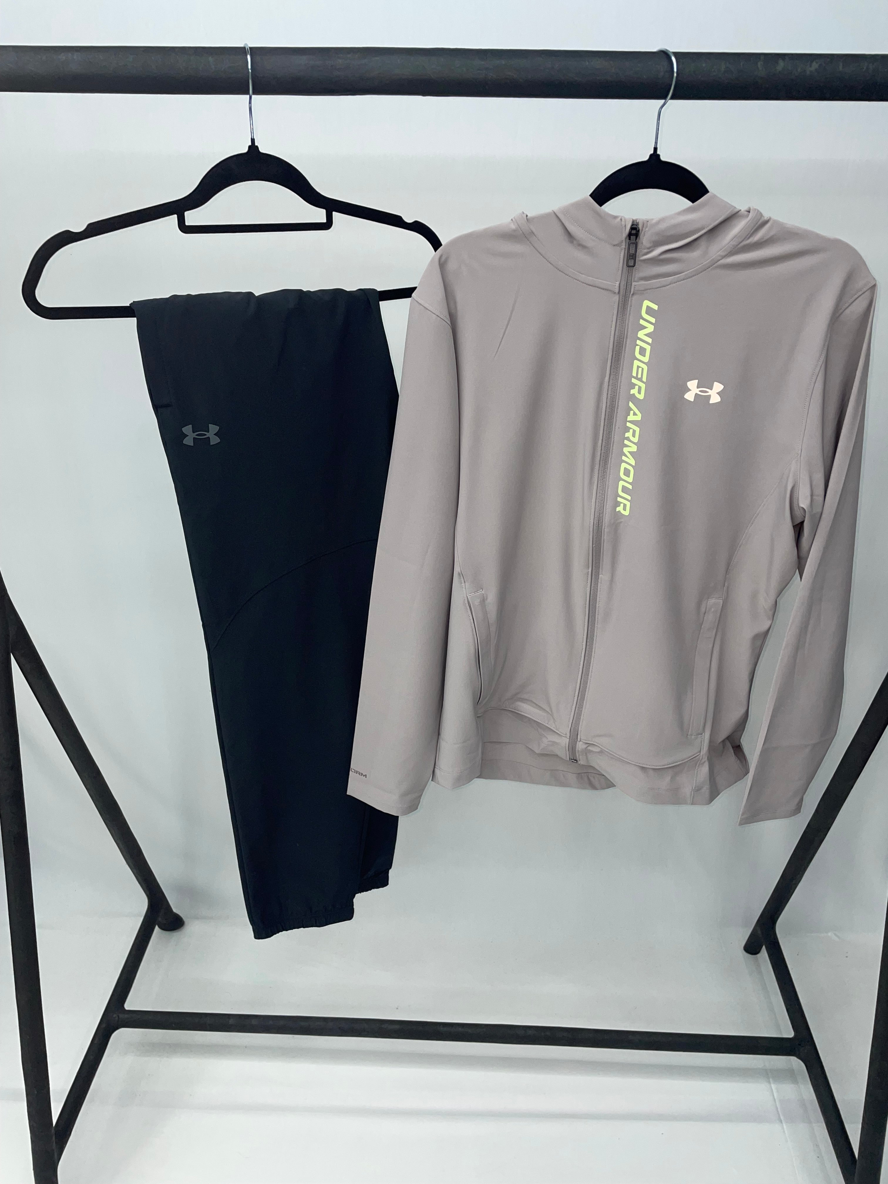 UNDER ARMOUR TRACKSUIT