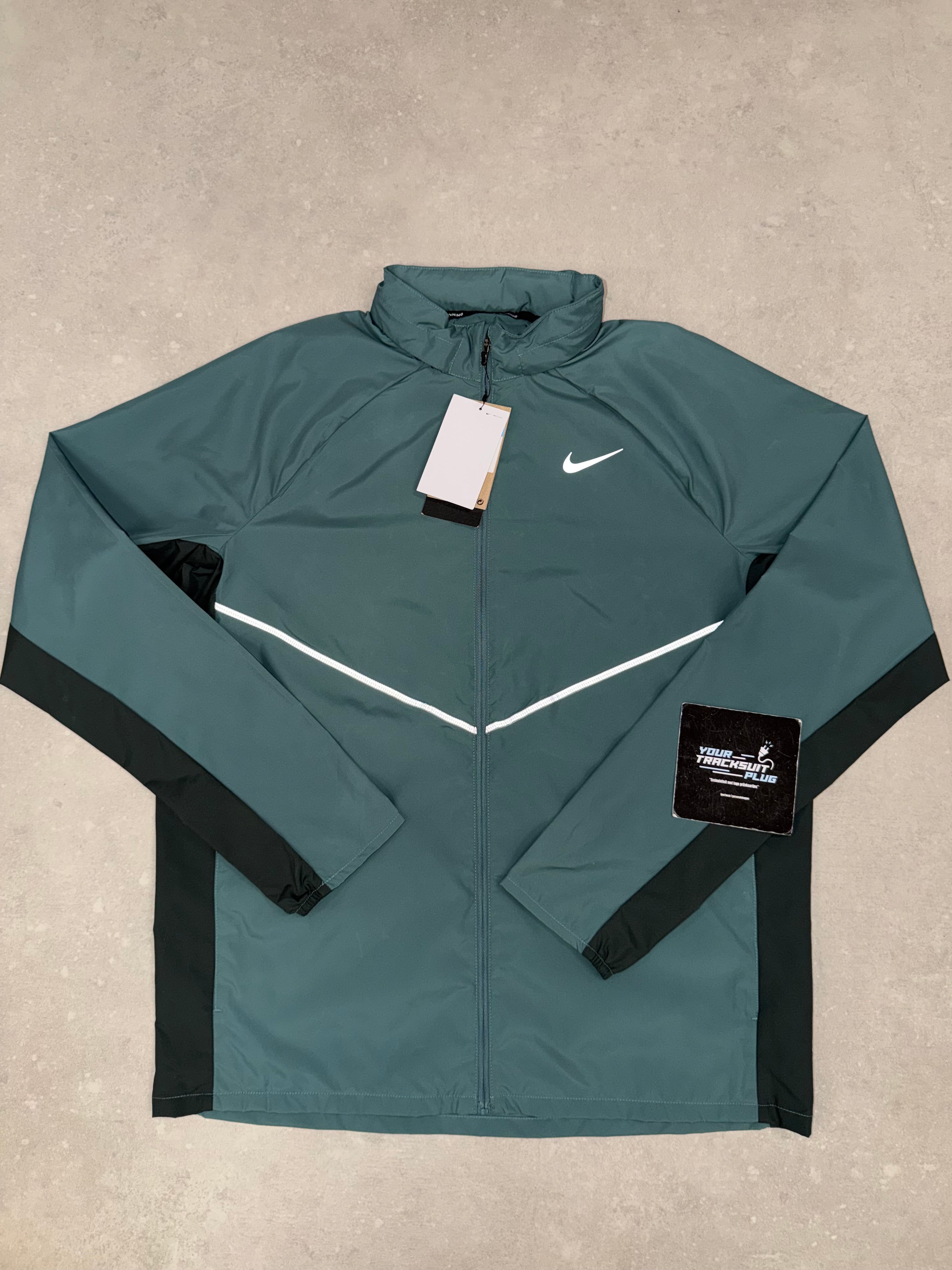 NIKE MILER TRACKSUIT GREEN & BLACK // THE LATEST