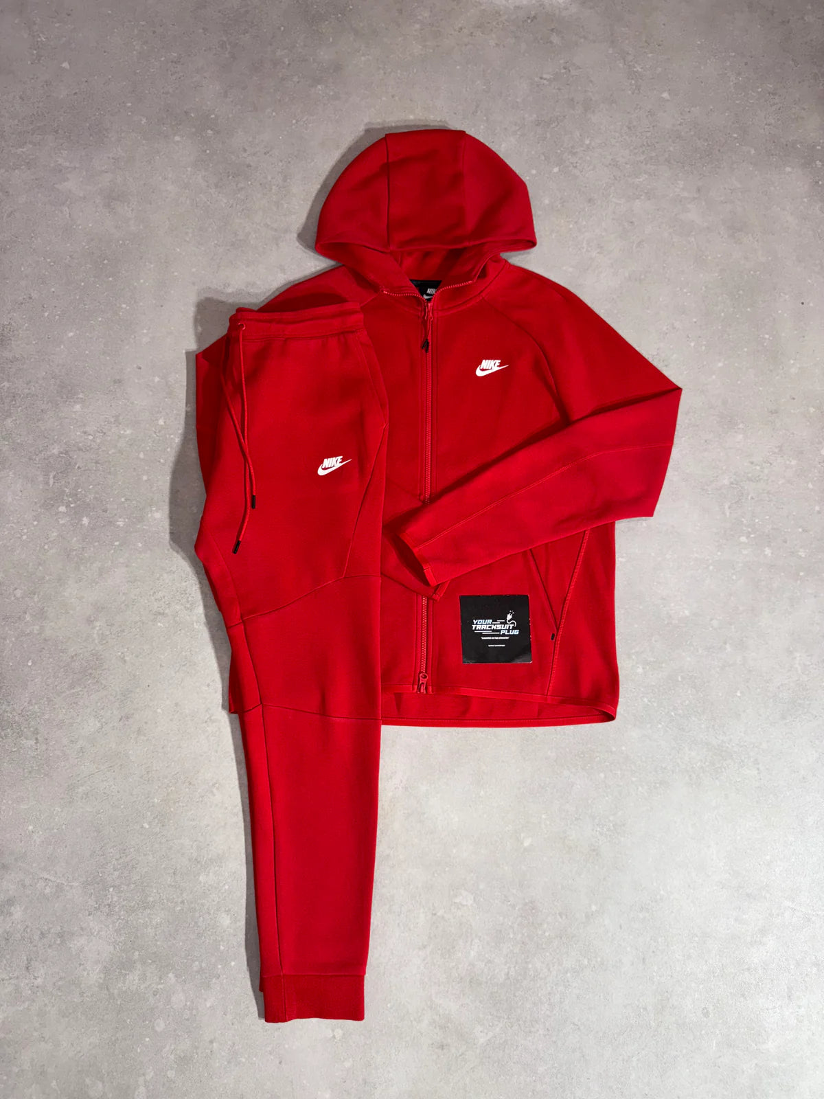 NIKE TECH FLEECE OLD SEASON RED // VERY EXCLUSIVE