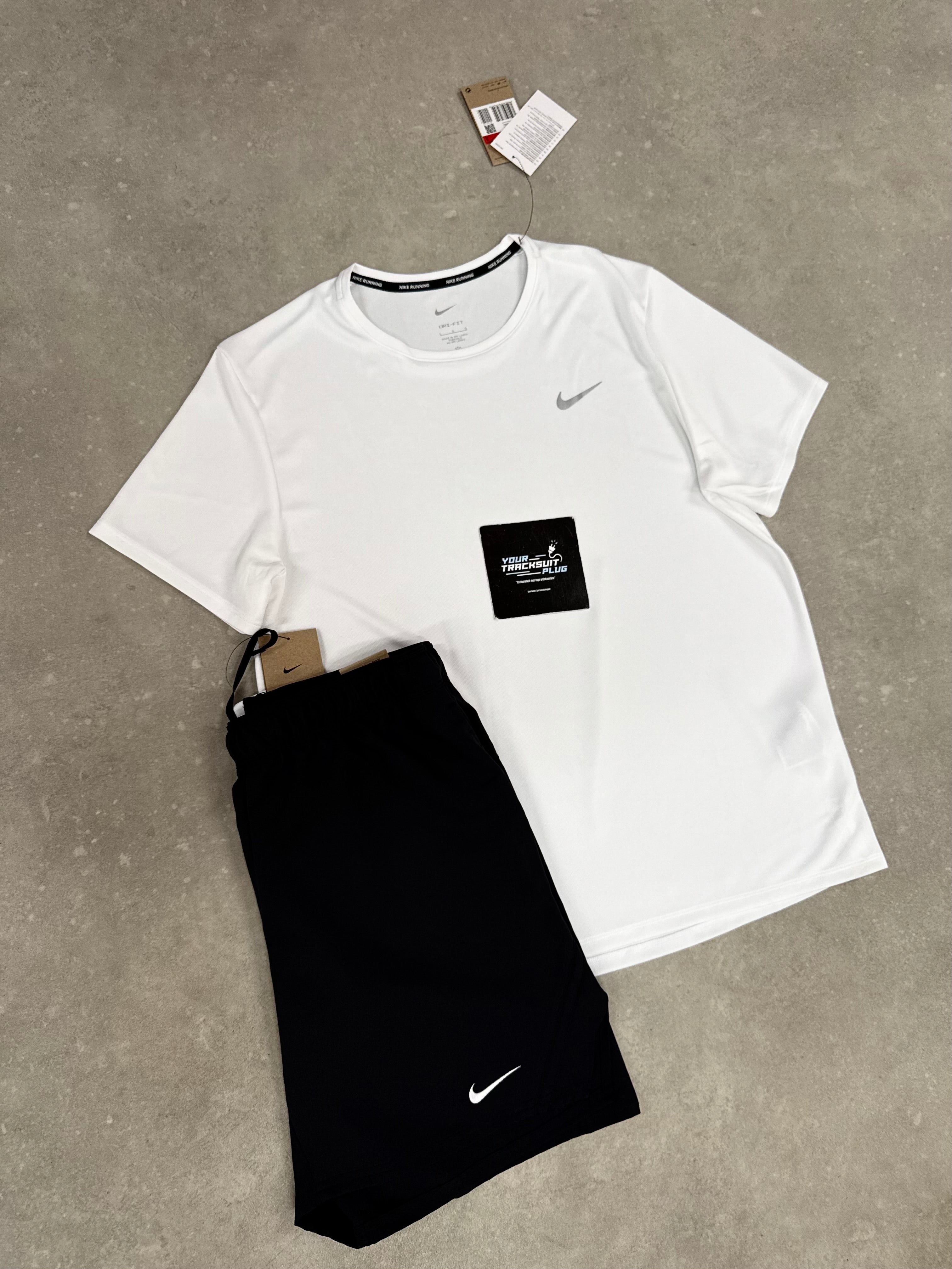 NIKE BLACK & WHITE // SUMMER SET