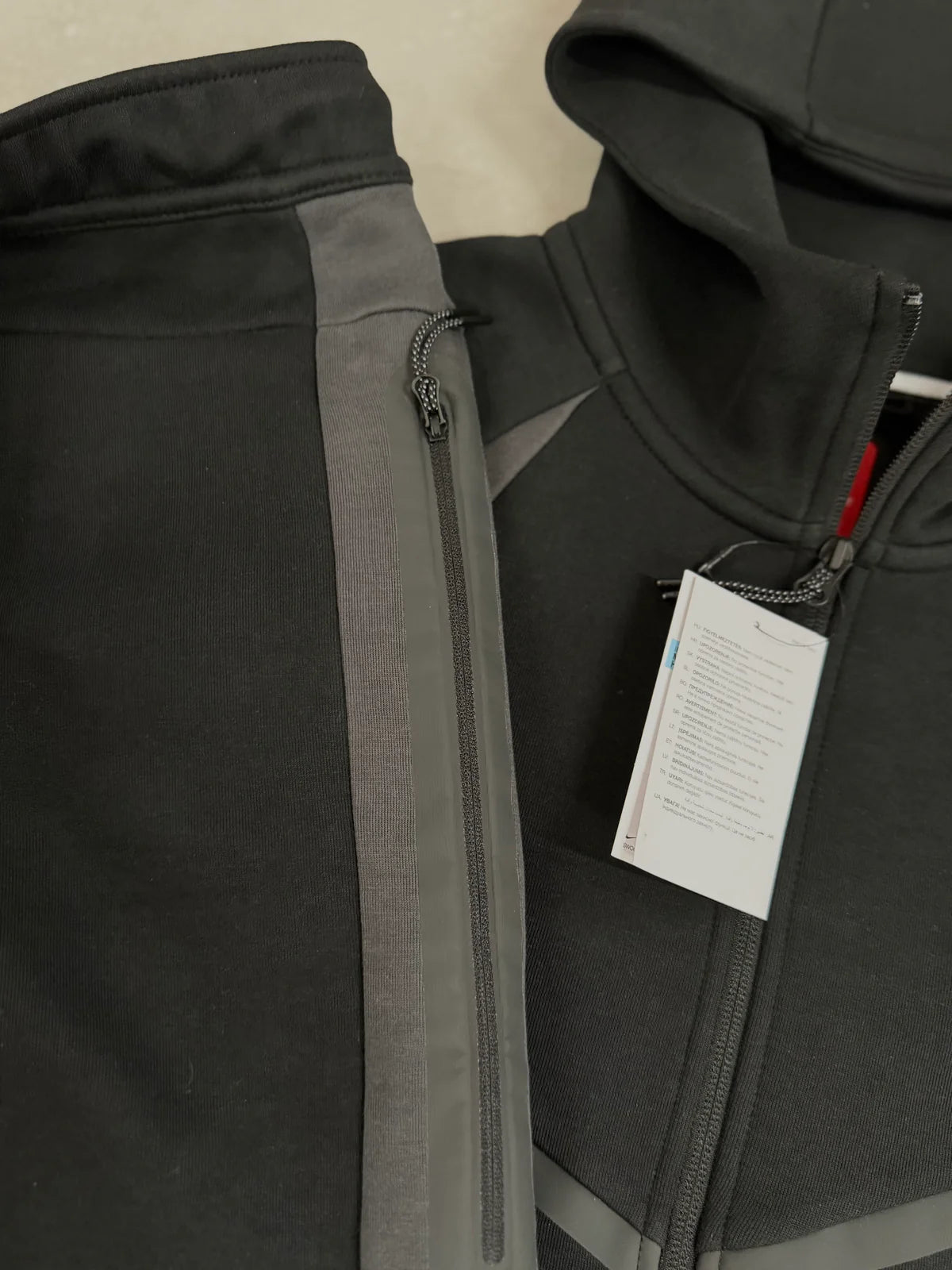 NIKE TECH FLEECE BLACK & GREY // THE LATEST