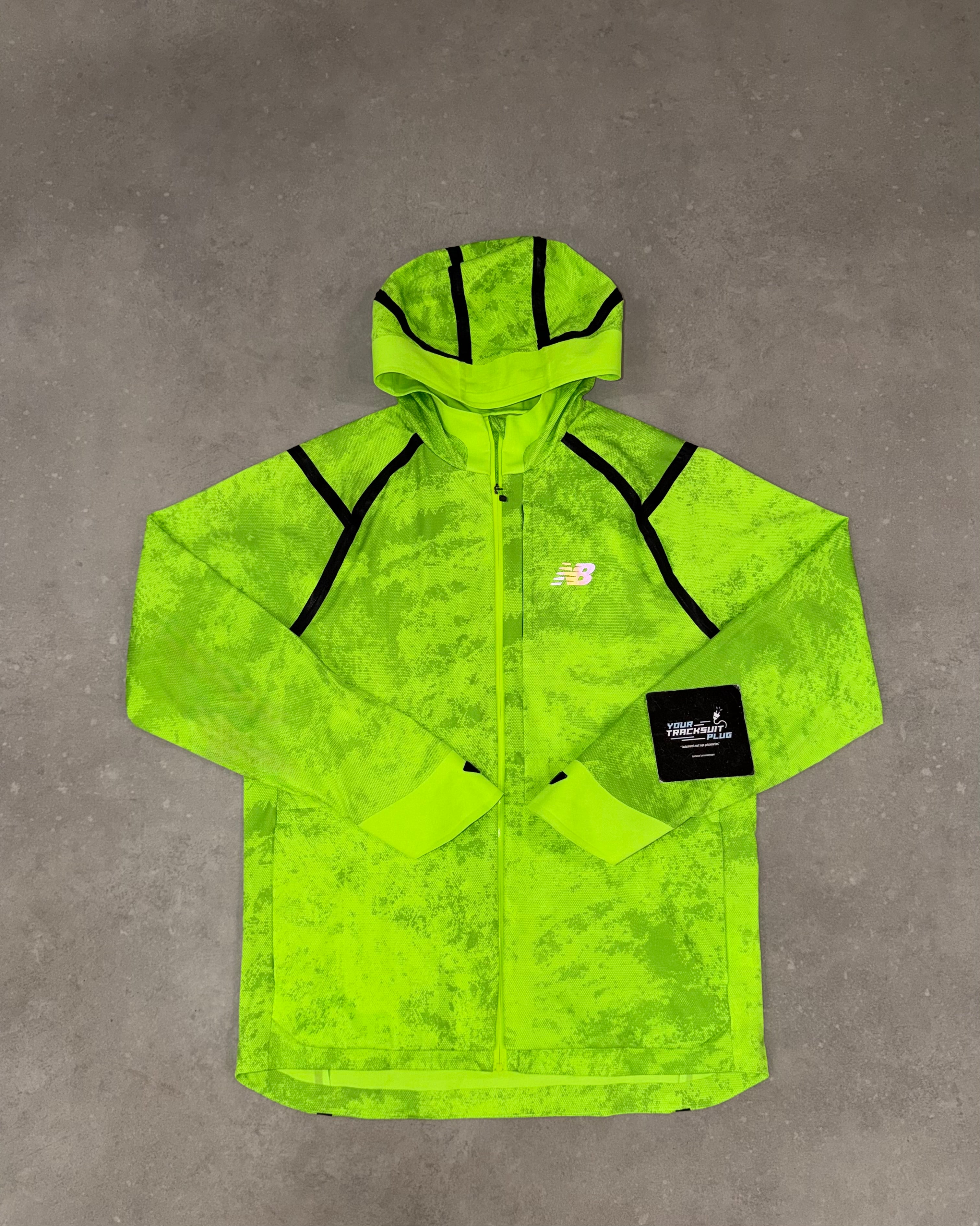 NEW BALANCE TRACKSUIT // VERY VERY EXCLUSIVE