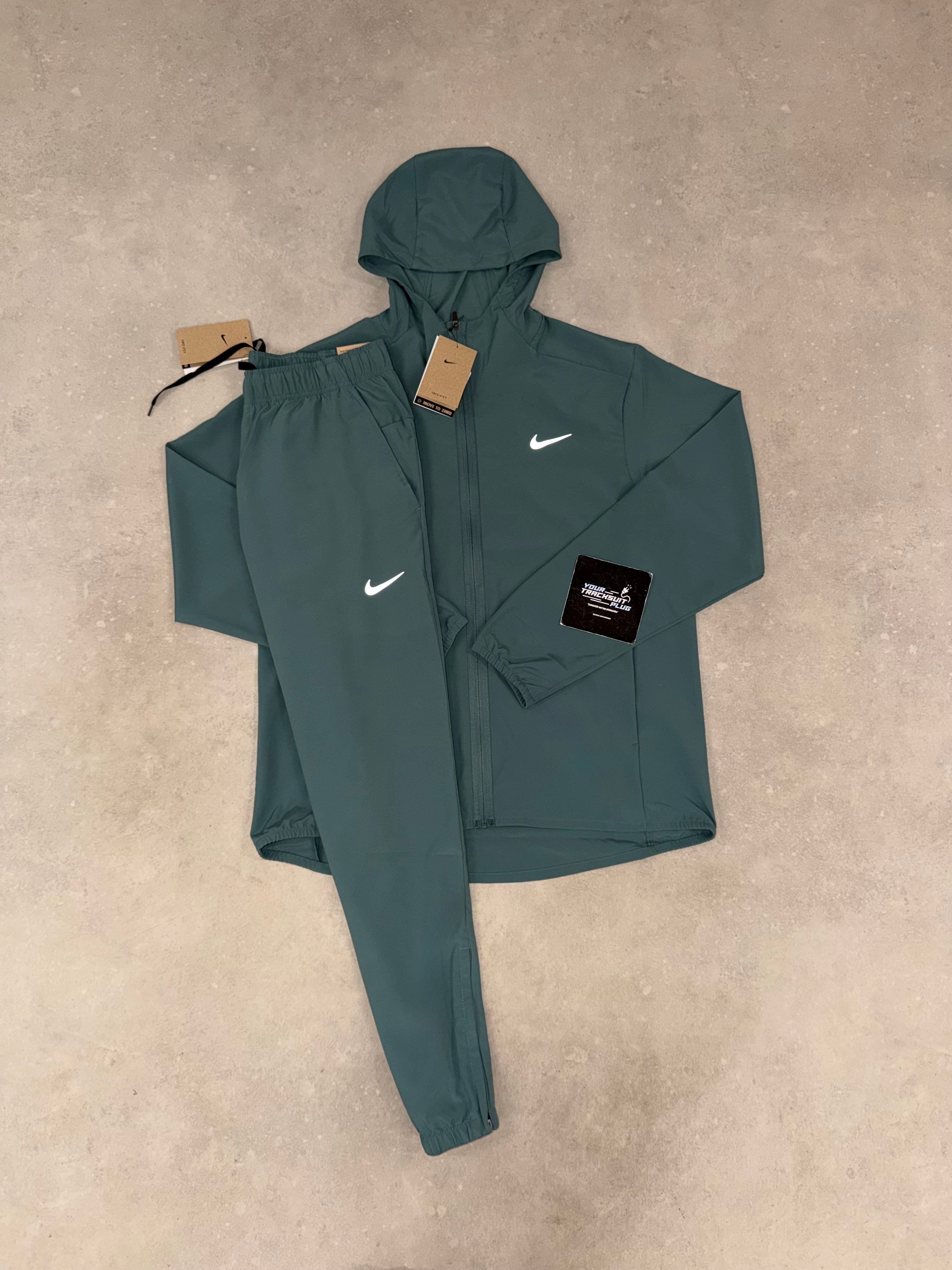 NIKE TRACKSUIT // THE LATEST