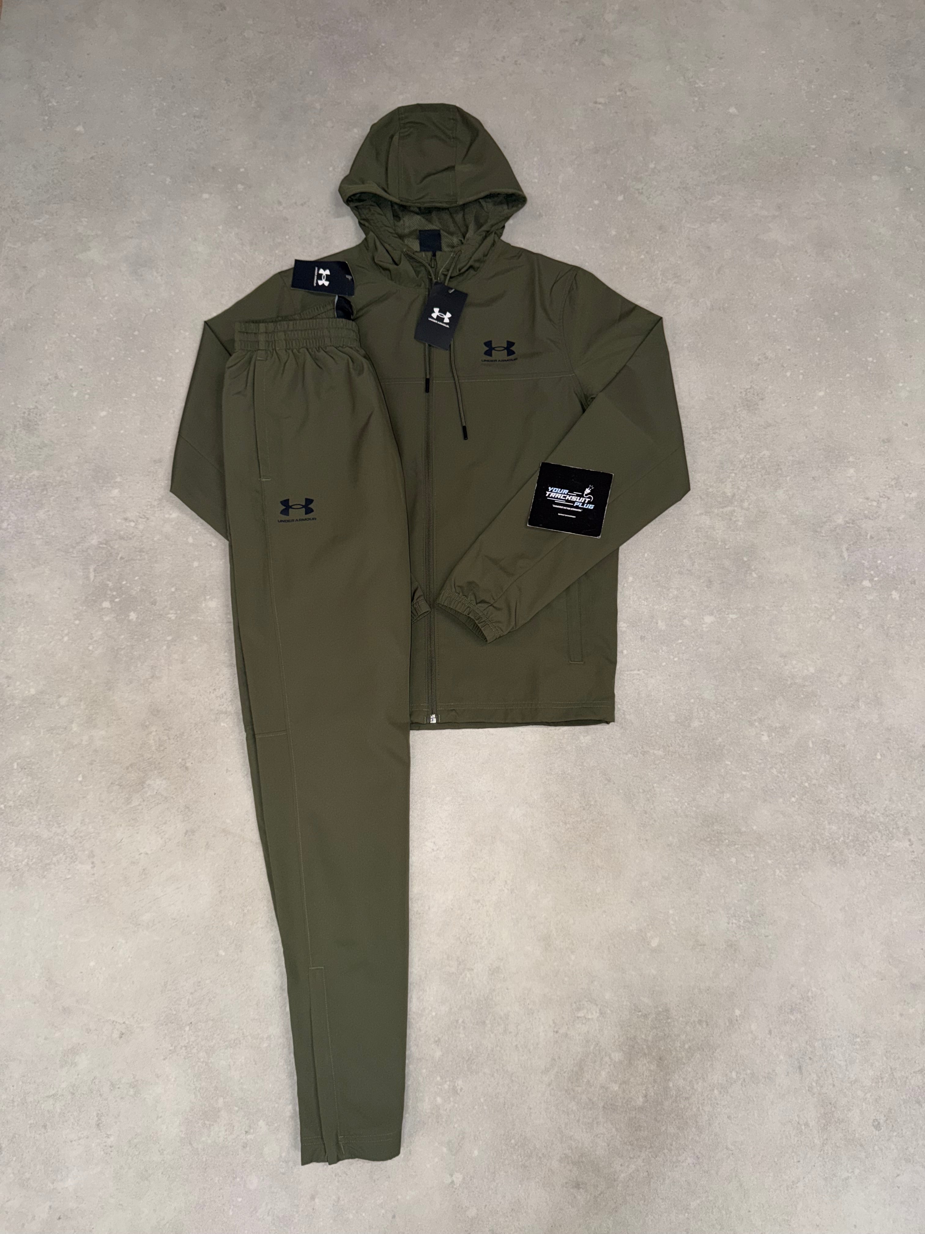 UNDER ARMOUR TRACKSUIT