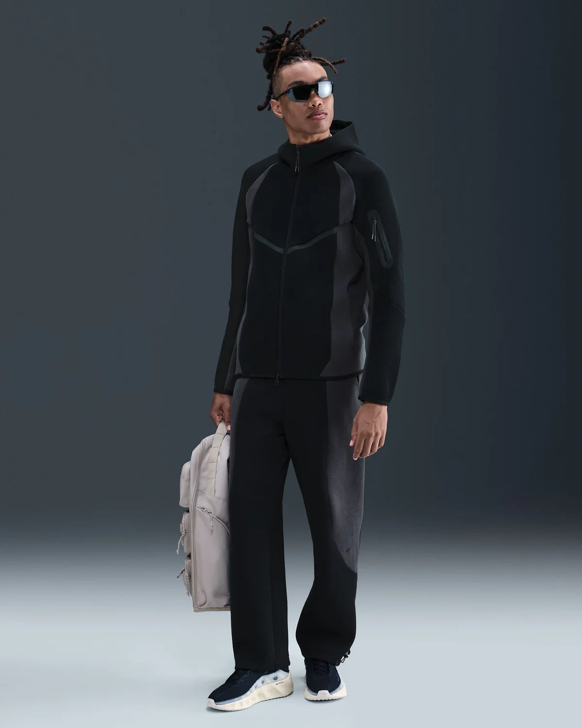 NIKE TECH FLEECE BLACK & GREY // THE LATEST