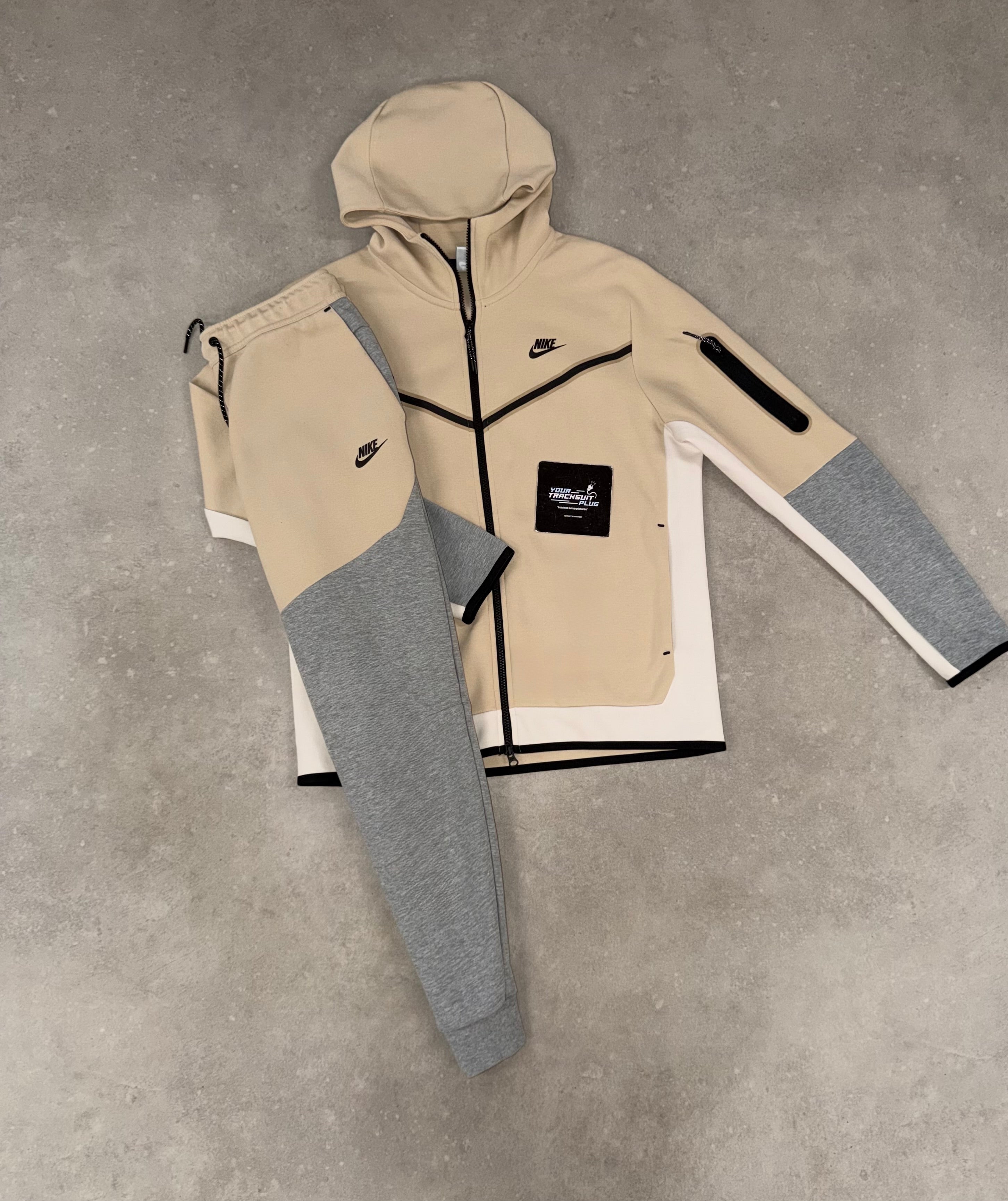 NIKE TECH FLEECE TRACKSUIT // EXCLUSIVE EDITION