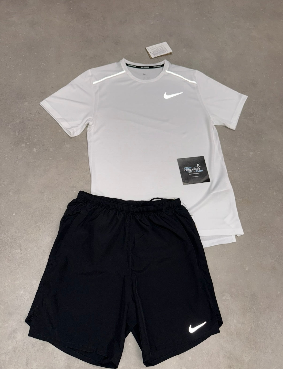 NIKE MILER ZOMER SET // BLACK & WHITE