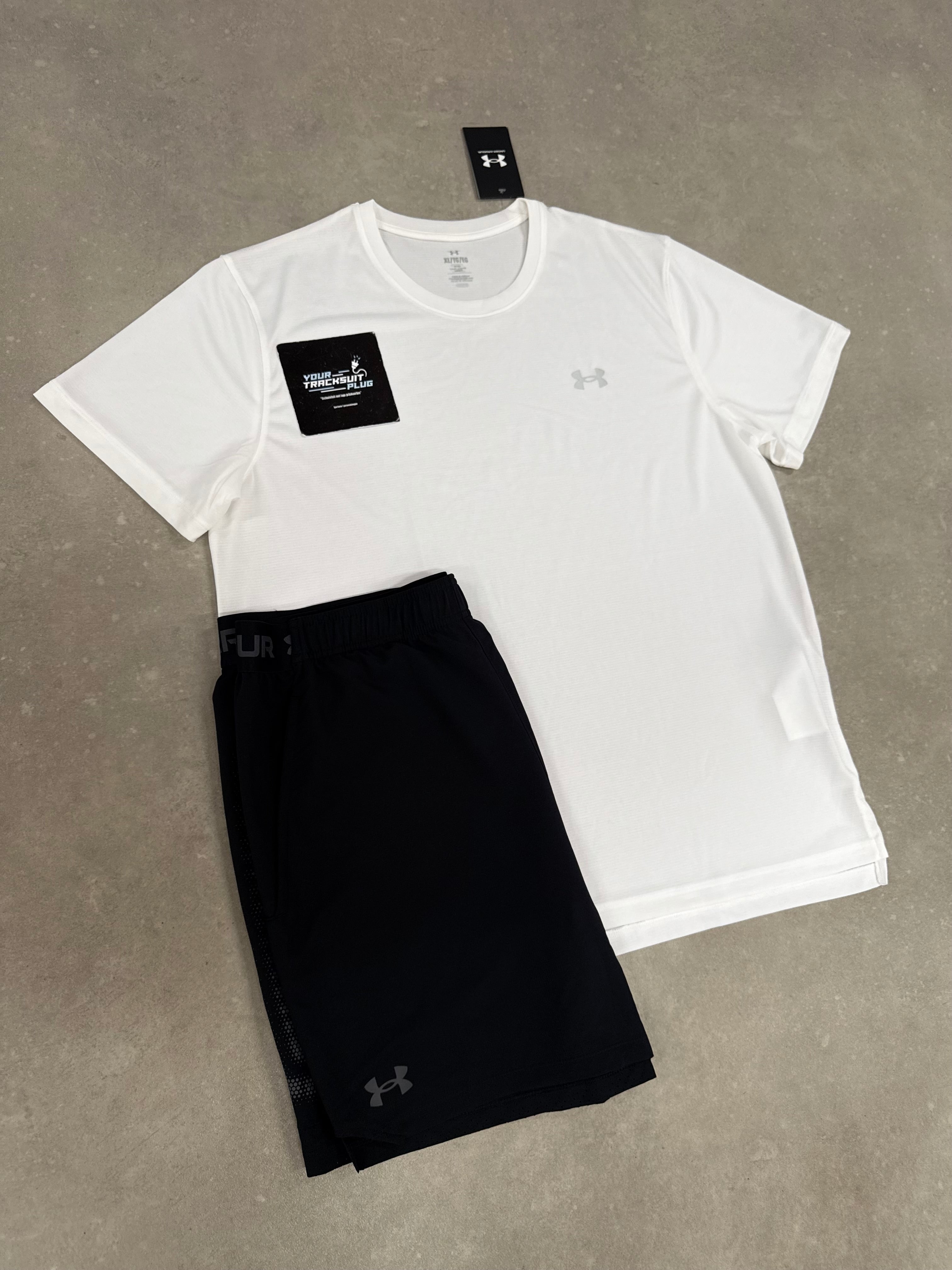 UNDER ARMOUR BLACK & WHITE // SUMMER SET
