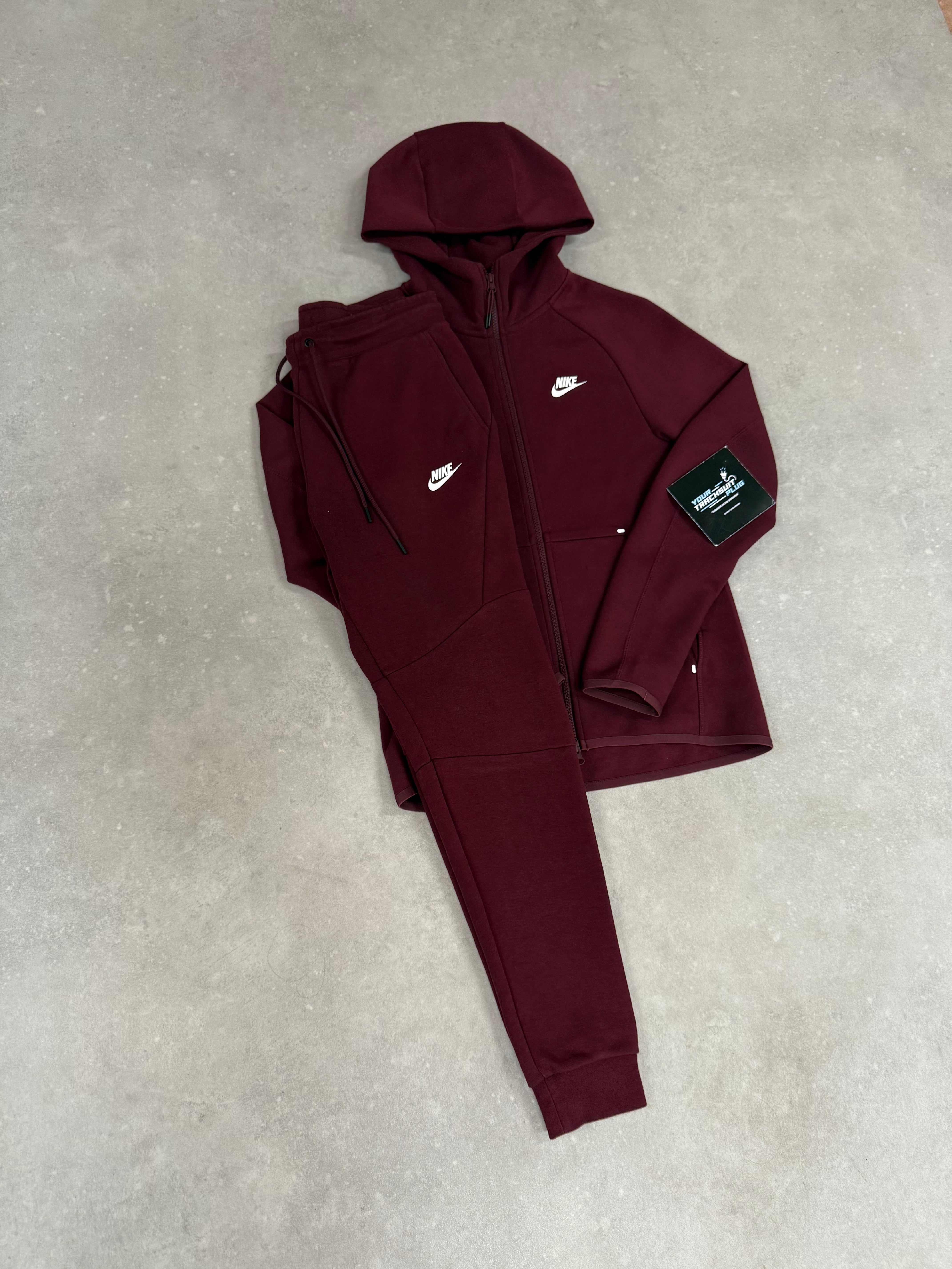 NIKE TECH FLEECE OLD SEASON // VERY EXCLUSIVE
