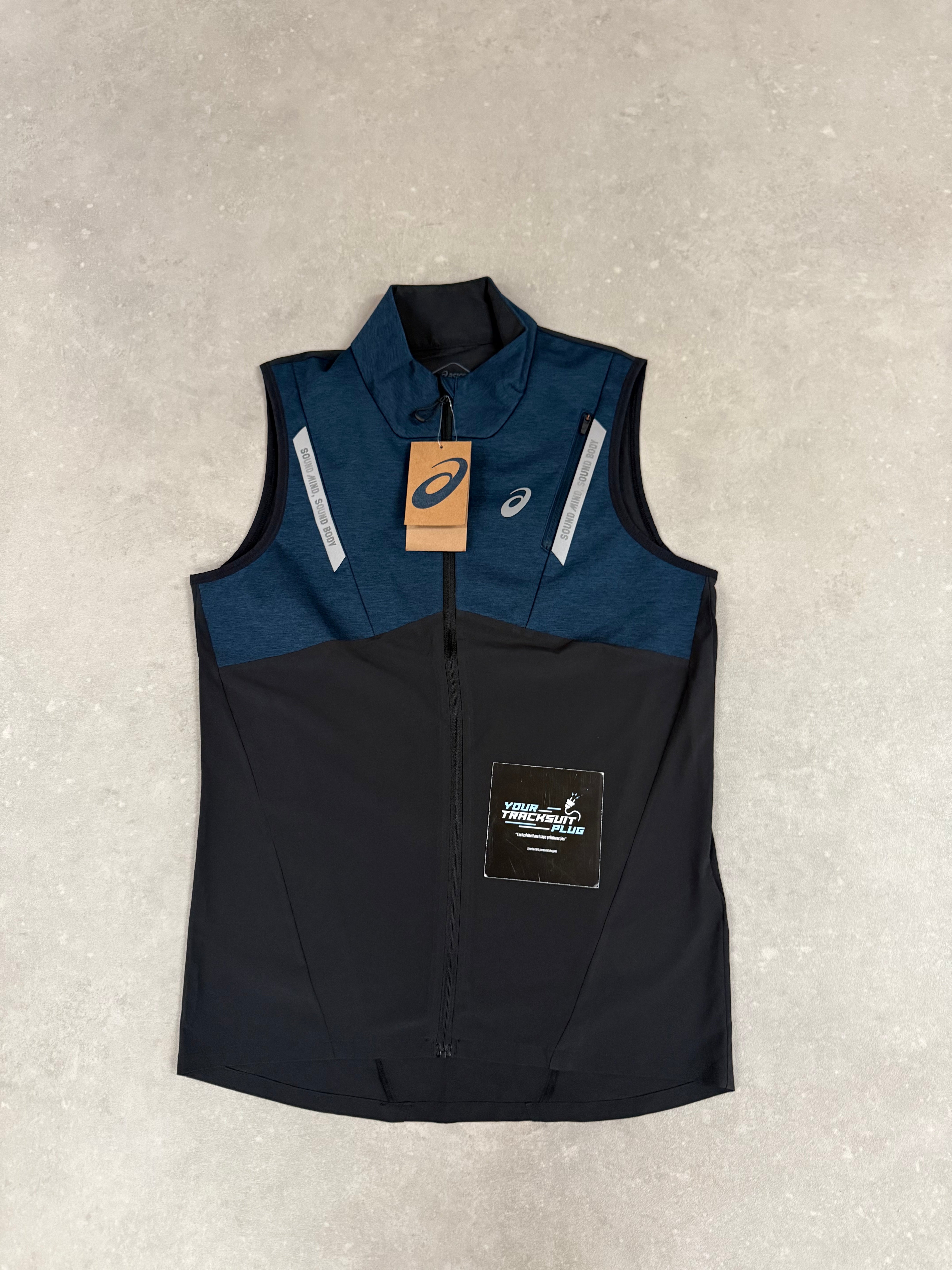 ASICS LITE SHOW BODYWARMER // VERY EXCLUSIVE