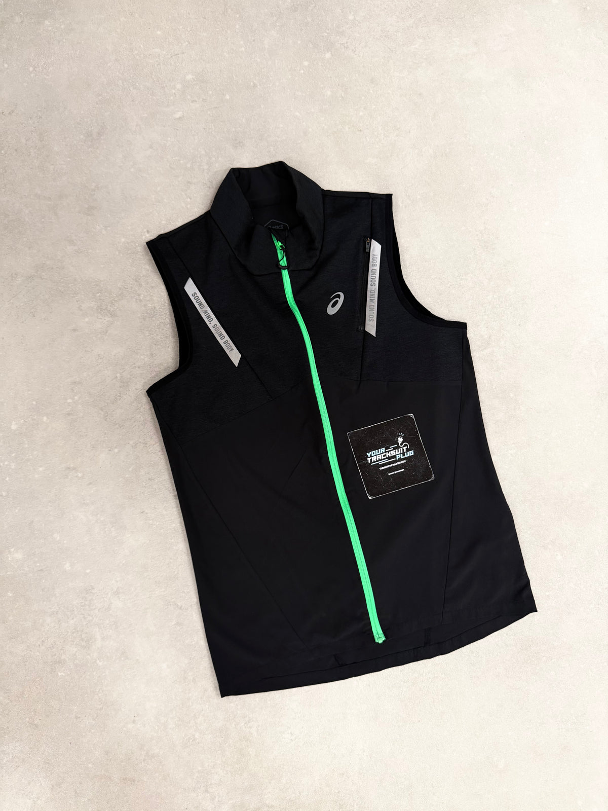 ASICS LITE SHOW BODYWARMER // VERY VERY EXCLUSIVE