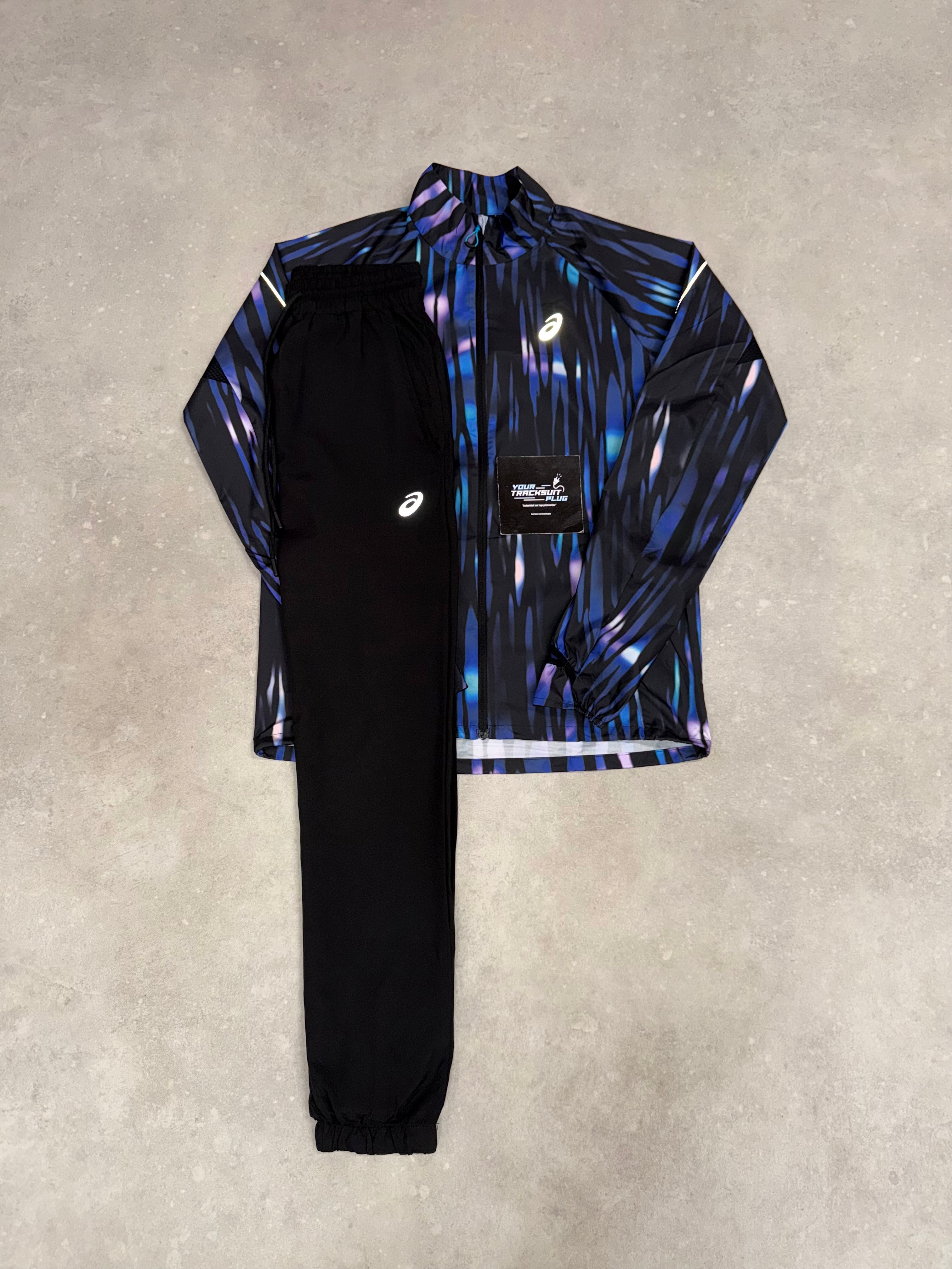 ASICS TRACKSUIT // VERY EXCLSUSIVE