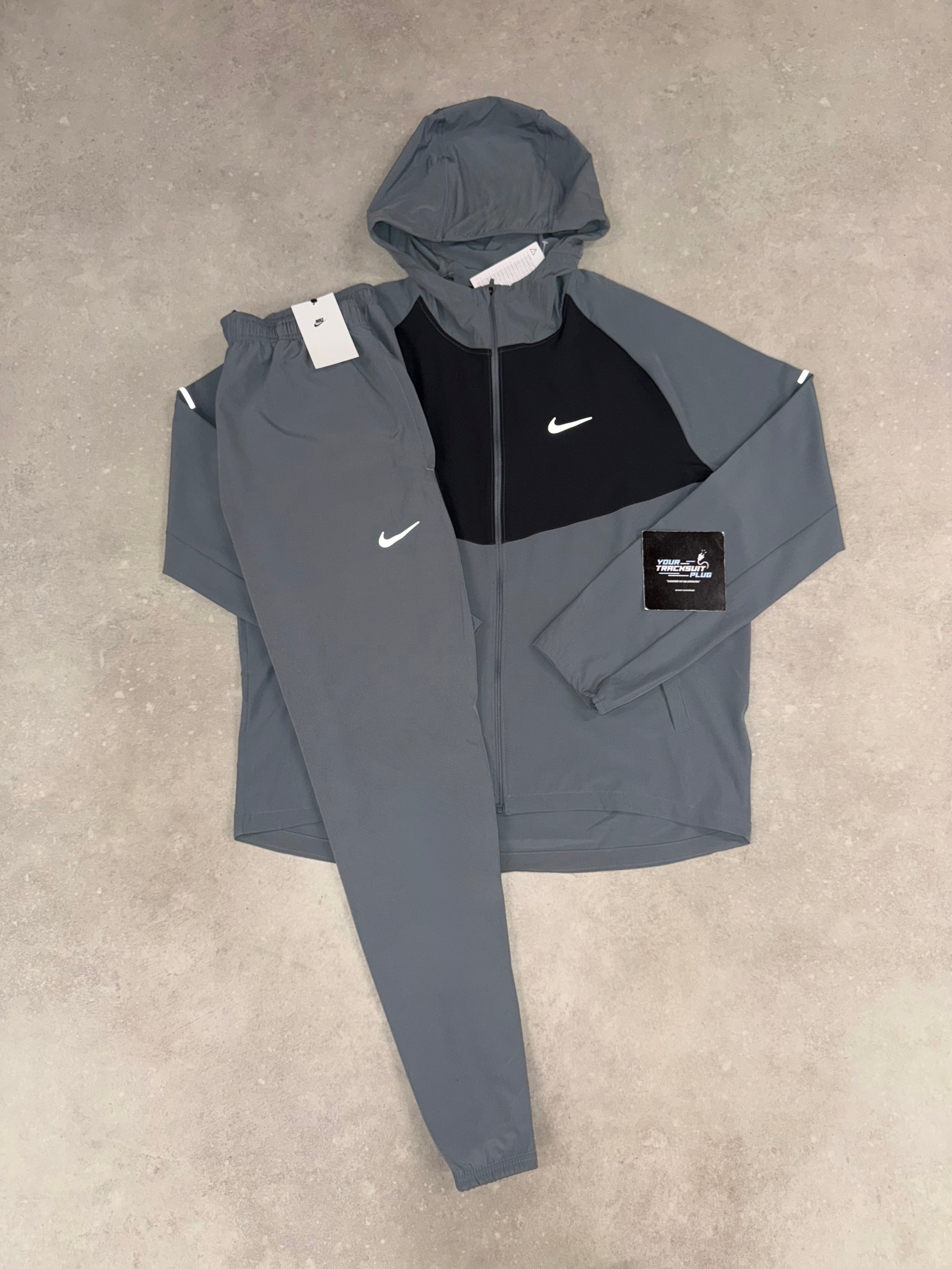 NIKE TRACKSUIT GREY & BLACK // THE LATEST