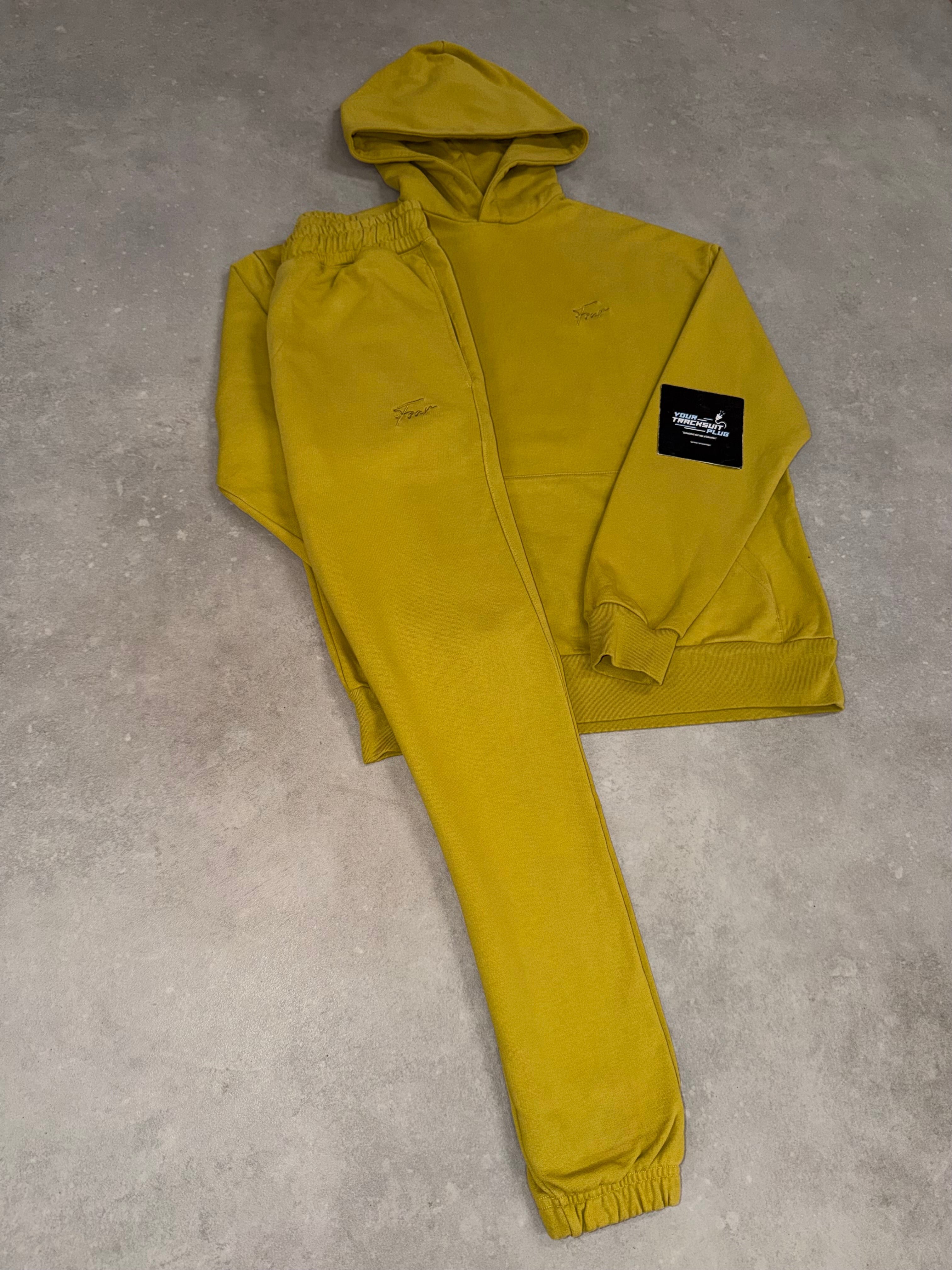 FOUR TRACKSUIT // LIMITED EDITION