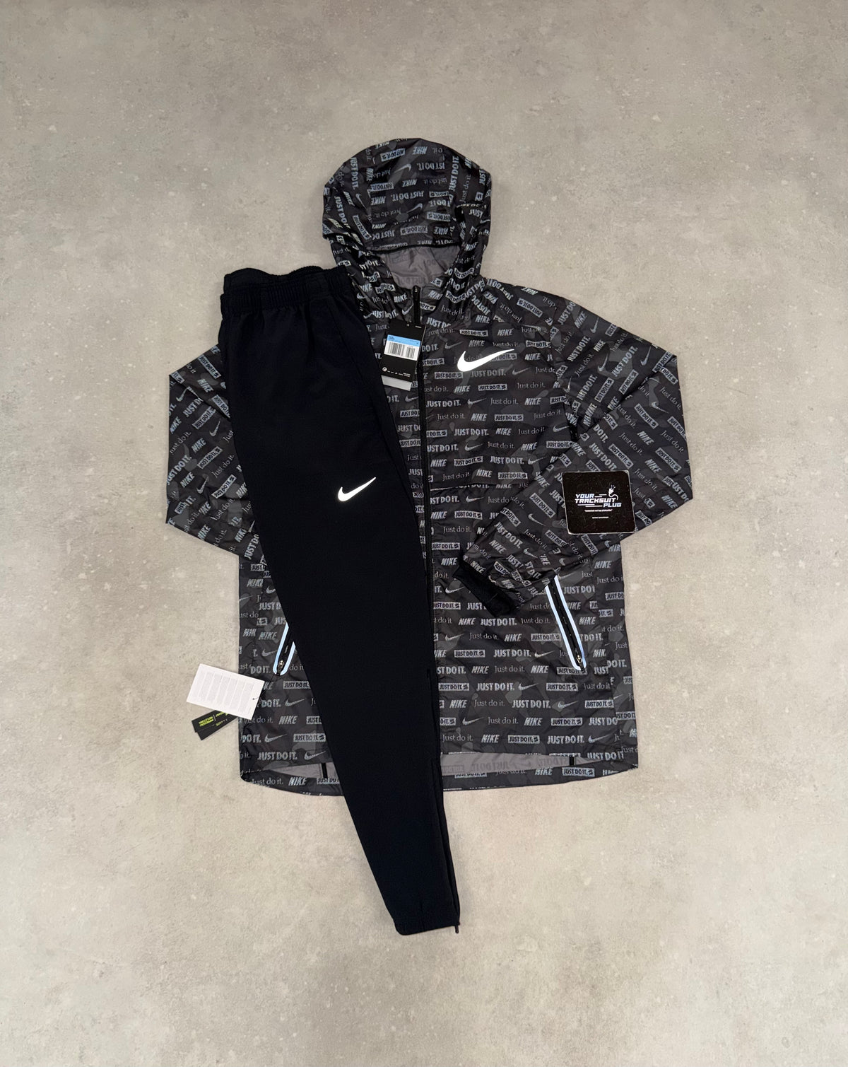 NIKE TRACKSUIT REFLECTIVE // VERY EXCLUSIVE