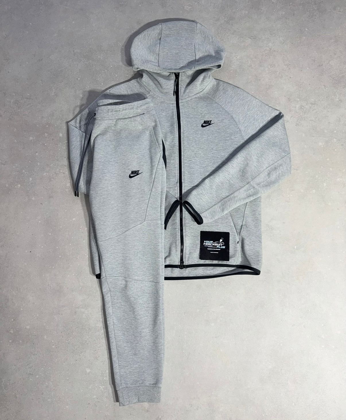 NIKE TECH FLEECE OLD SEASON // GREY