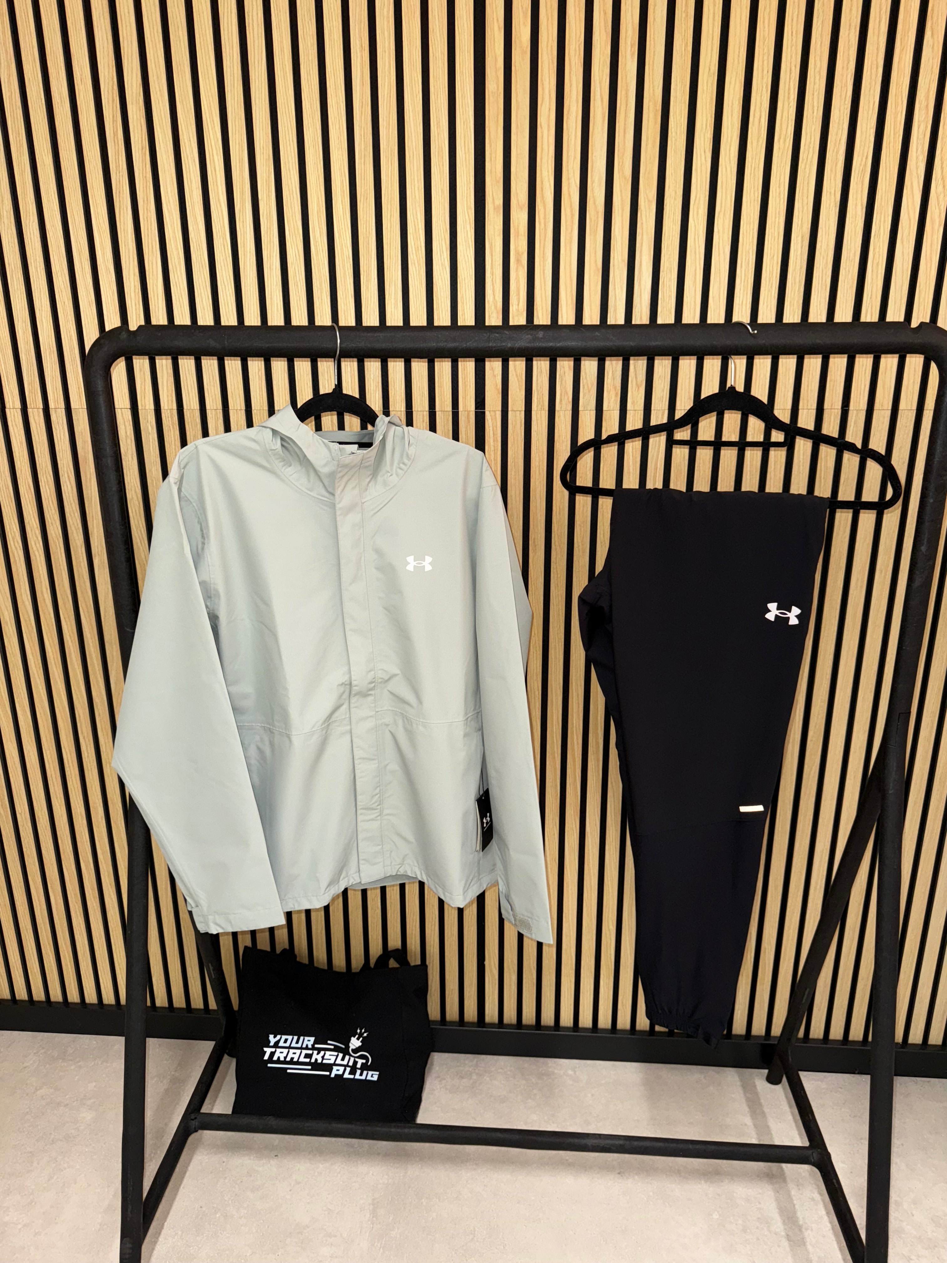 UNDER ARMOUR TRACKSUIT // LIMITED EDITION