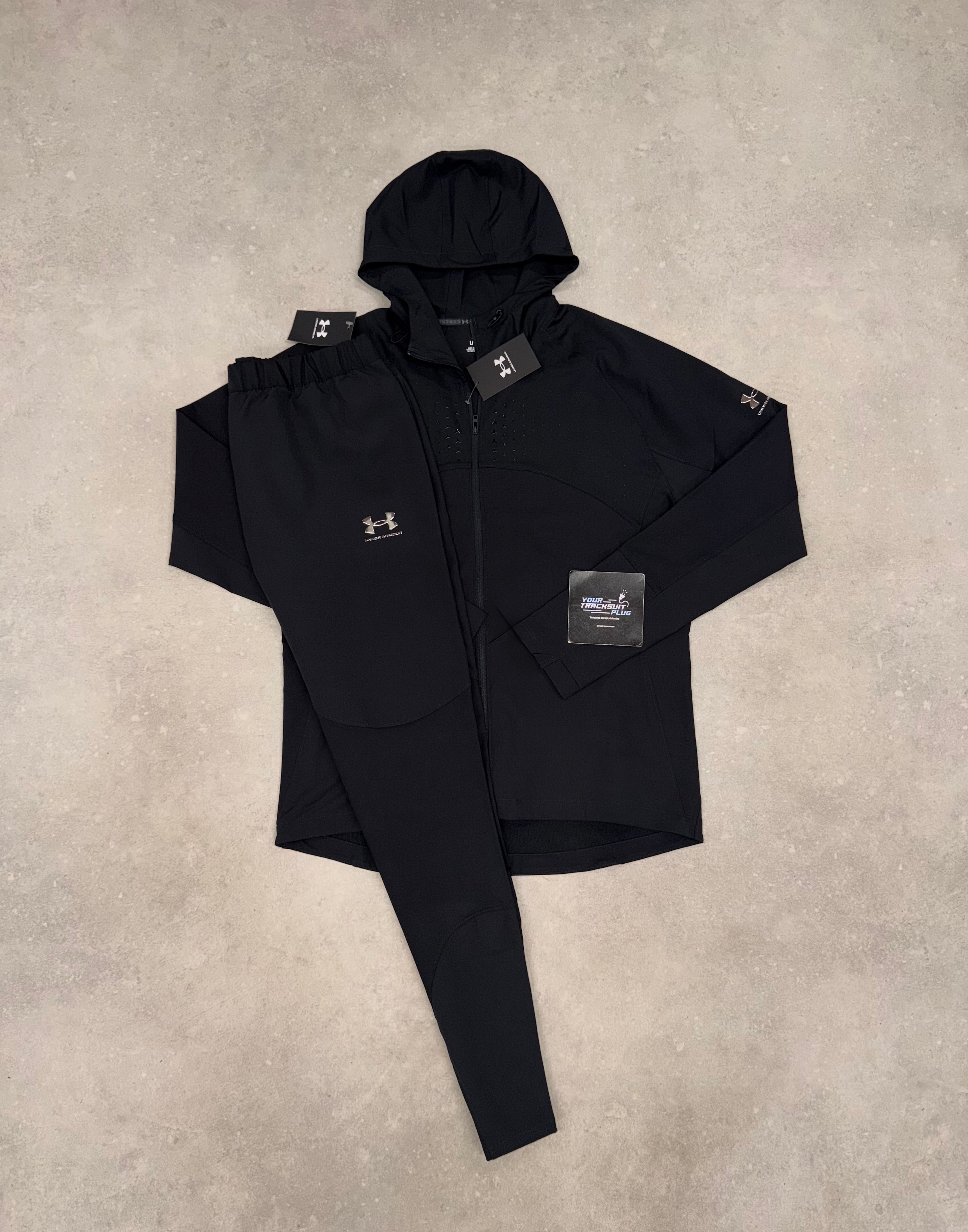 UNDER ARMOUR TRACKSUIT BLACK // THE LATEST