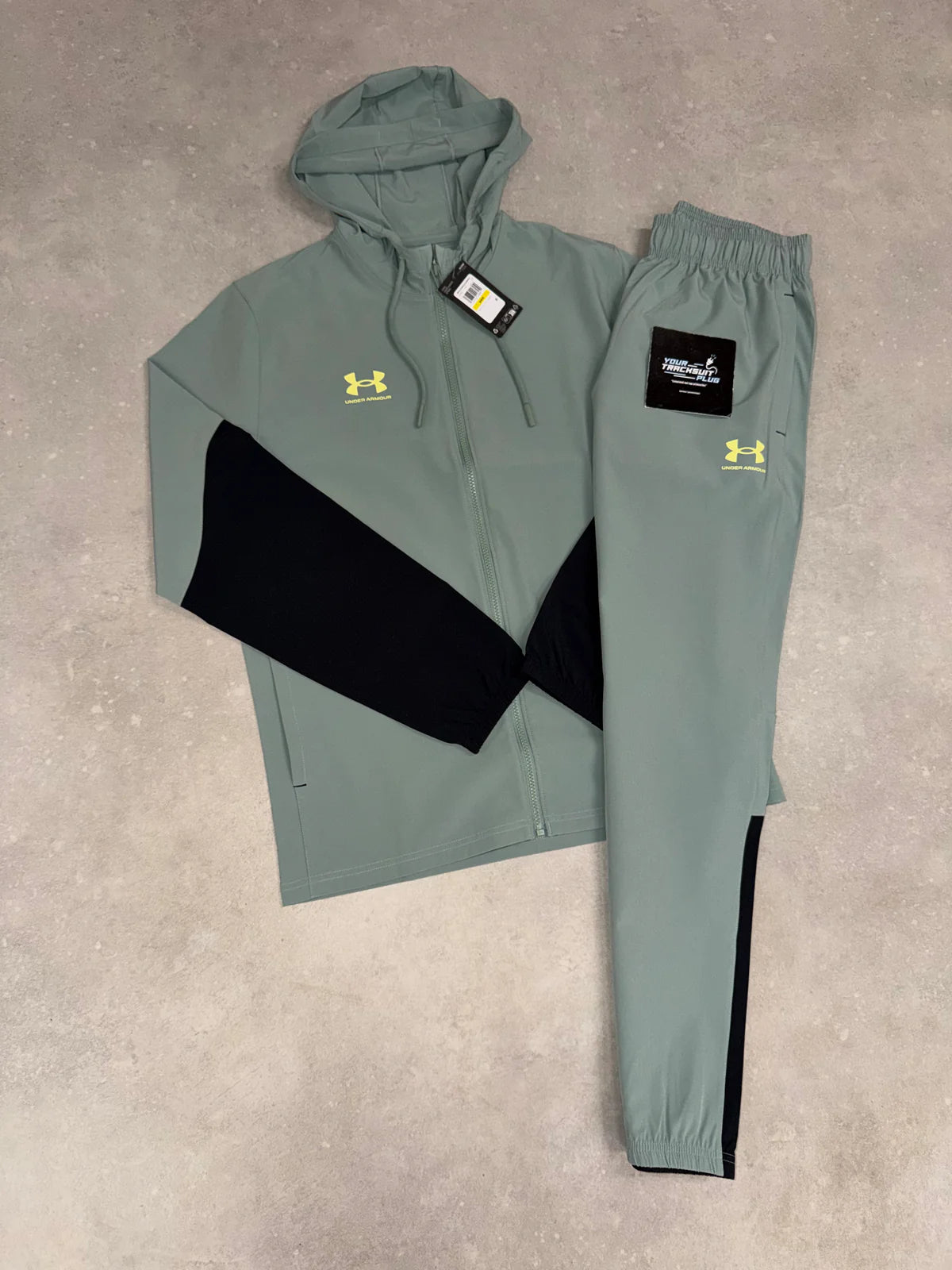 UNDER ARMOUR TRACKSUIT // THE LATEST