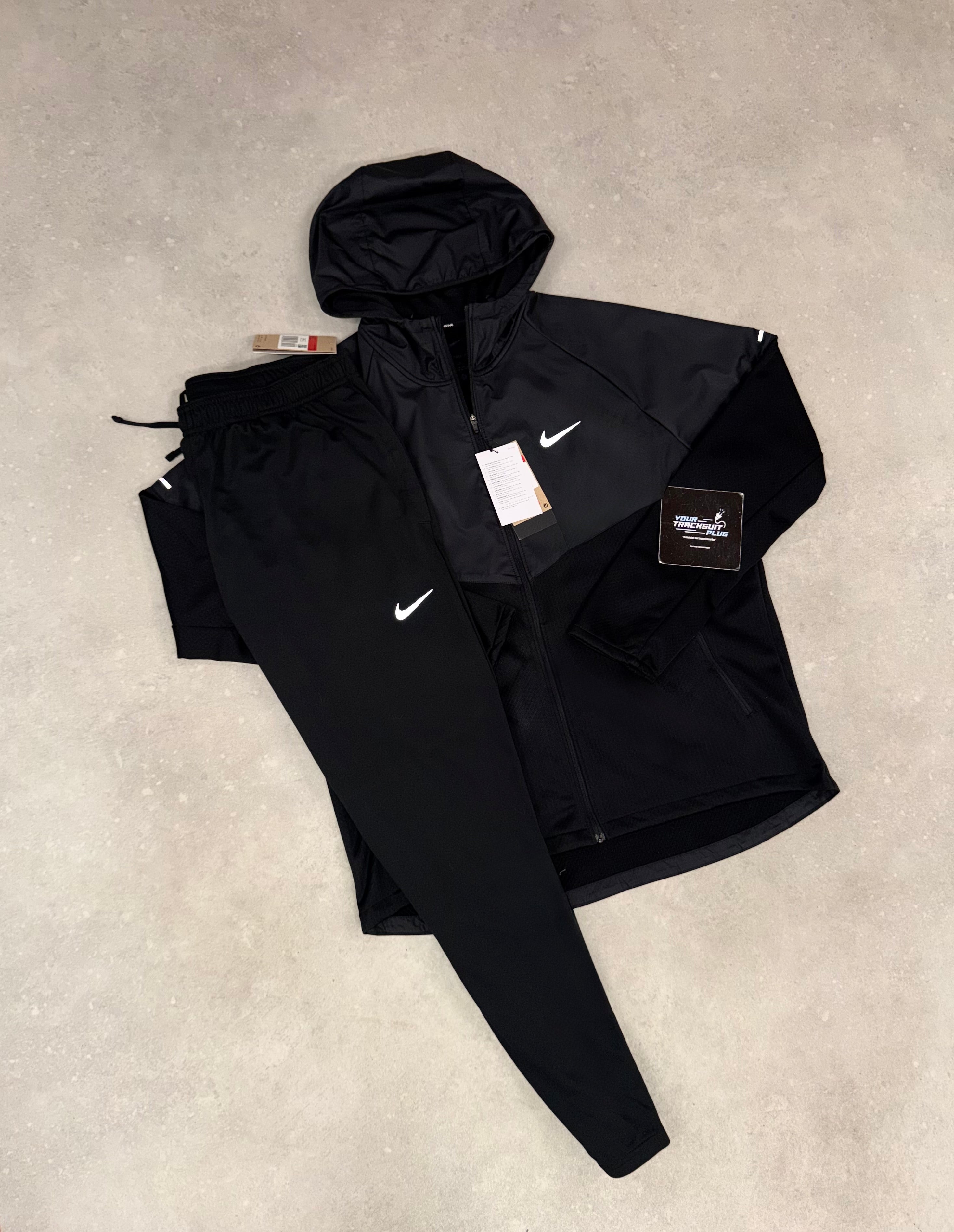 NIKE TRACKSUIT BLACK // LIMITED EDITION