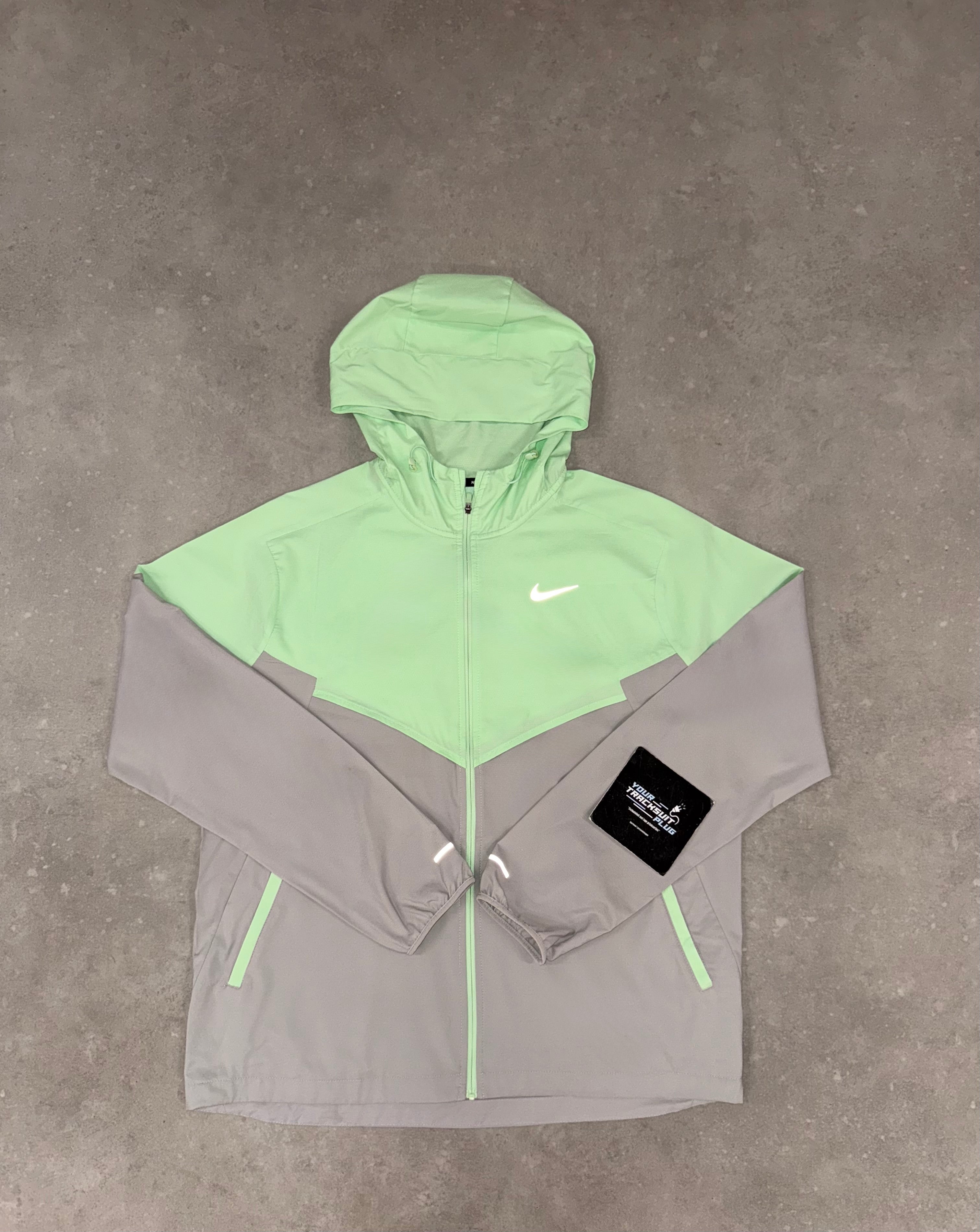 NIKE MILER TRACKSUIT // VERY VERY EXCLUSIVE