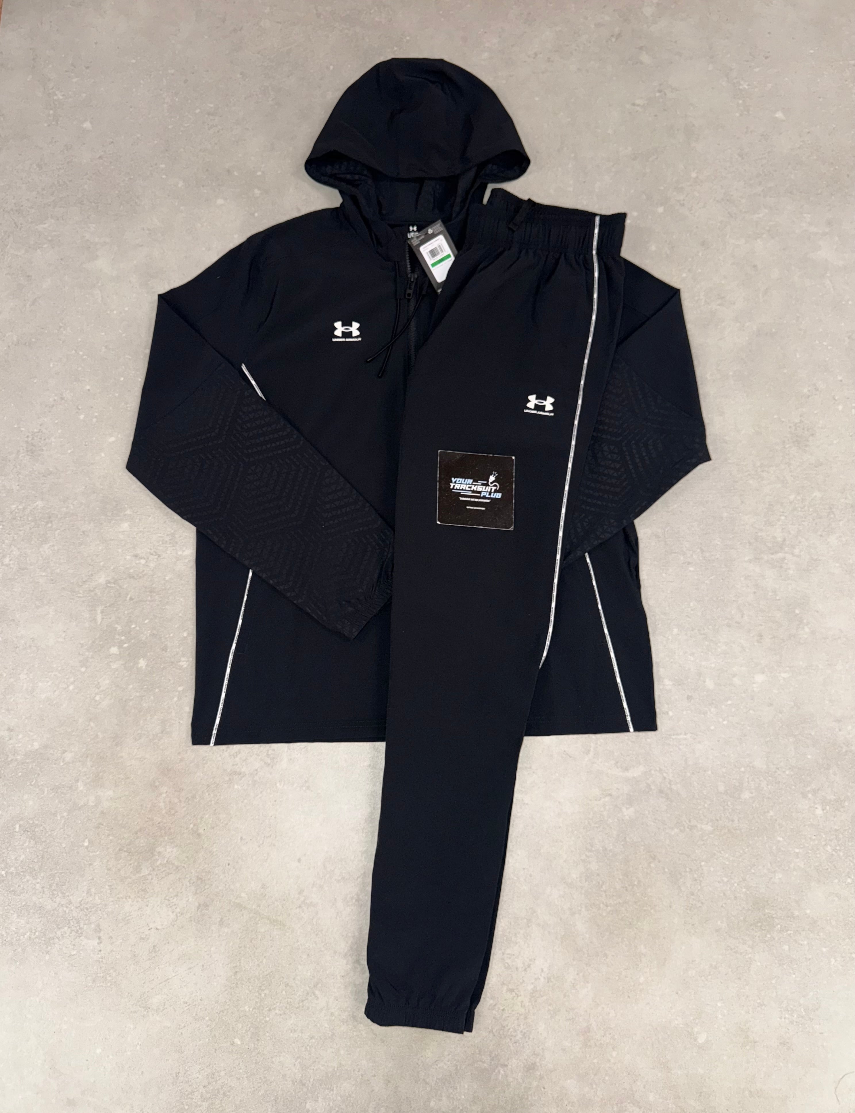 UNDER ARMOUR WOVEN TRACKSUIT // BLACK & WHITE