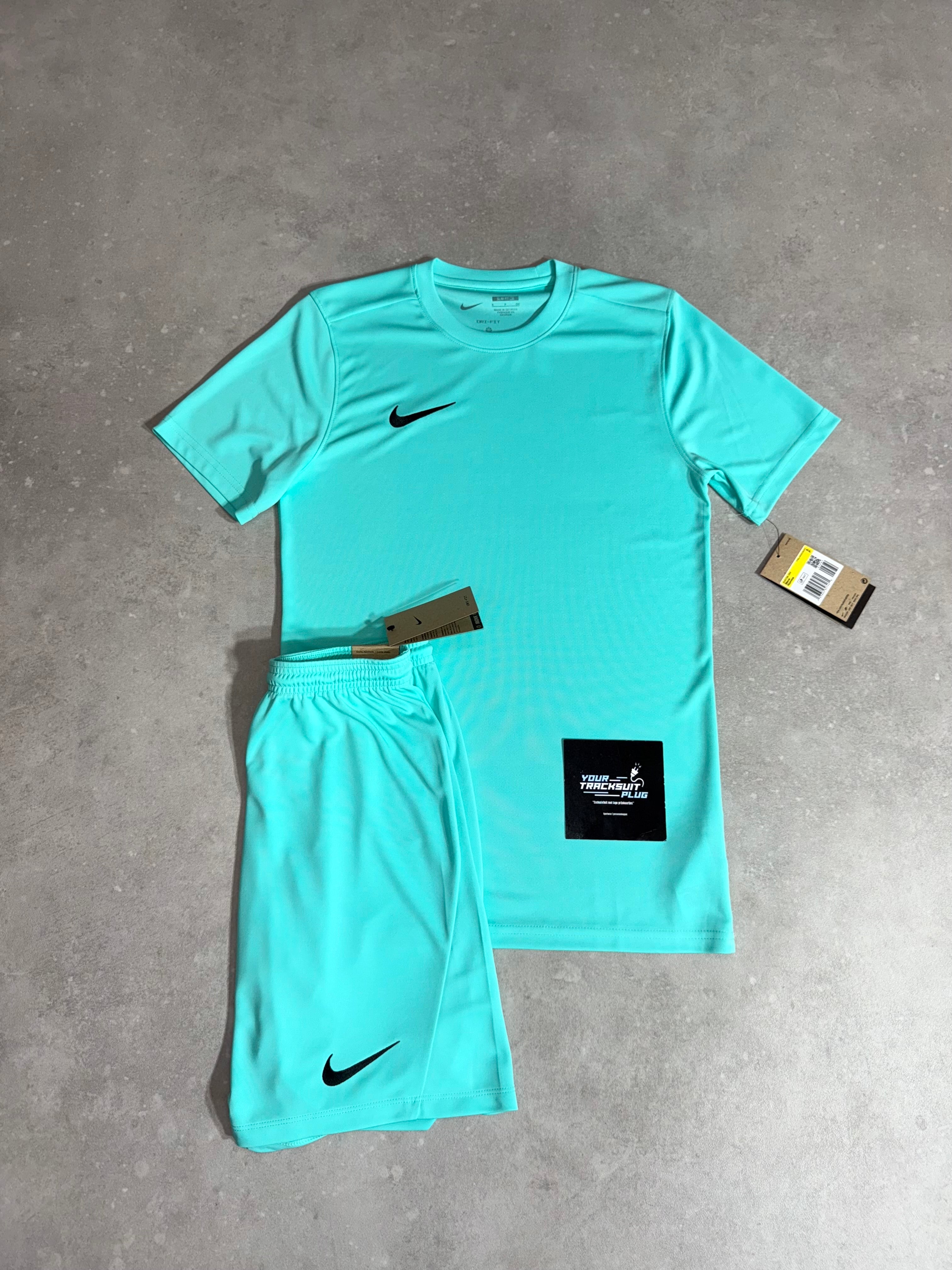 NIKE ZOMER SET // TIFFANY BLUE