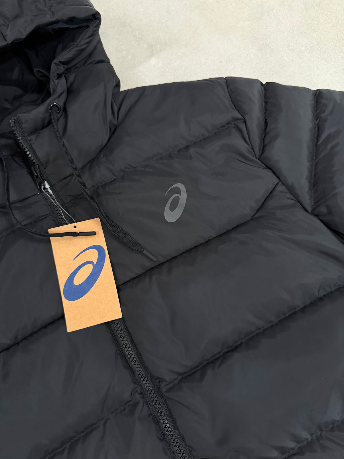 ASICS WINTERJACKET BLACK // LIMITED EDITION