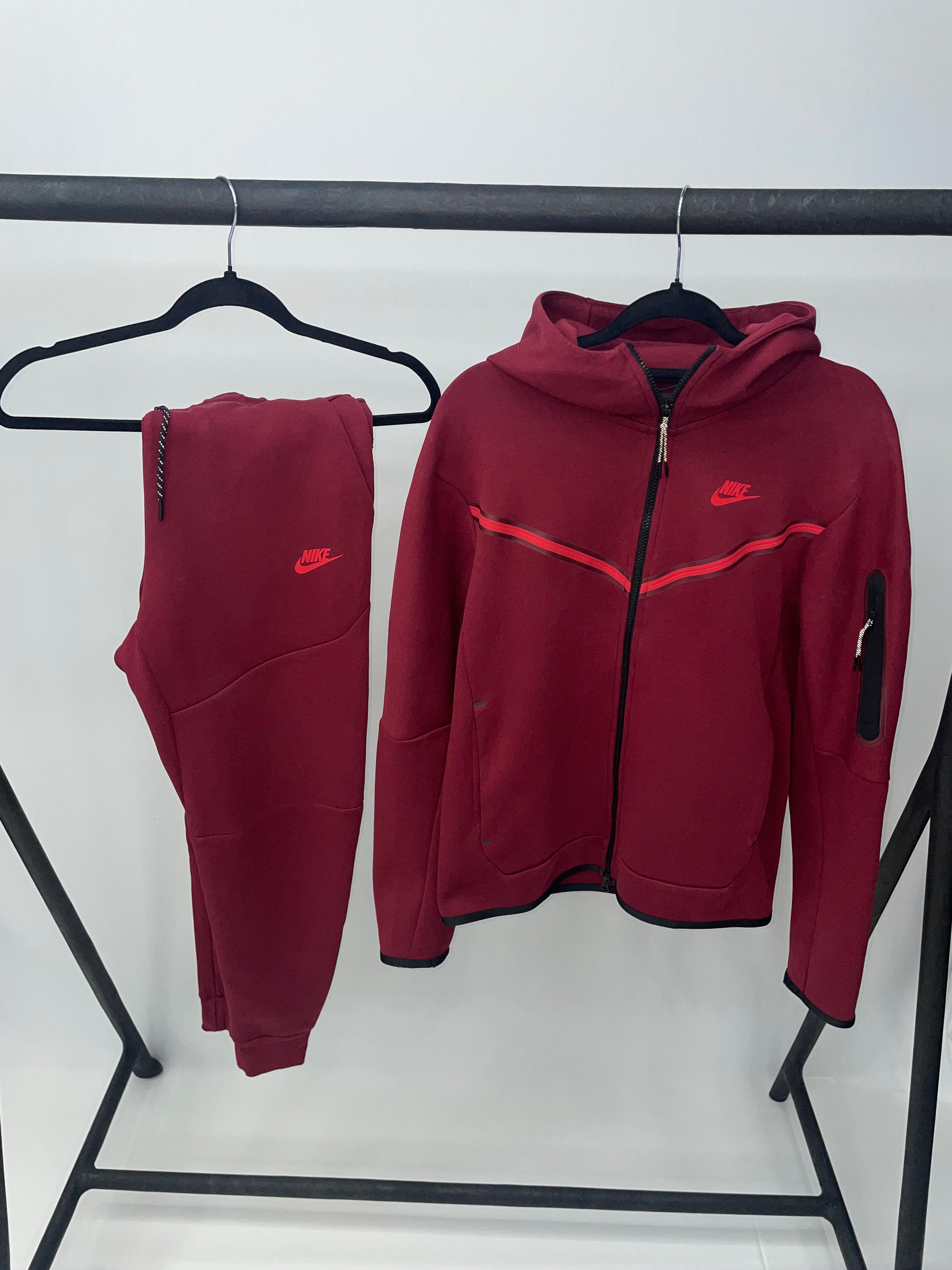 nike tech fleece